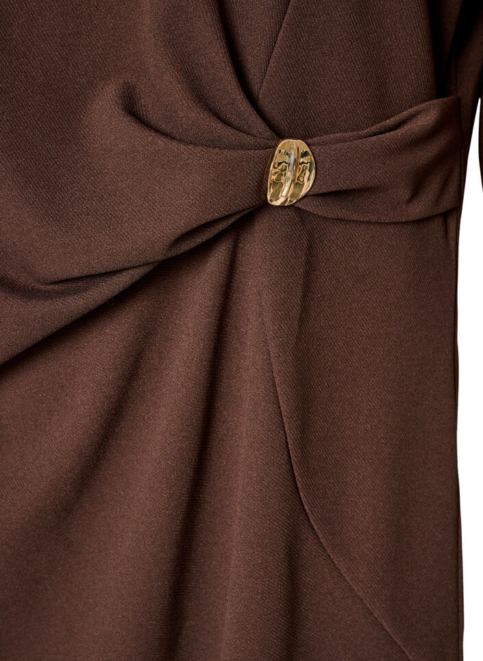 Robe en jersey avec drap&eacute; et boucle d&eacute;corative, Marron, Packshot image number 3