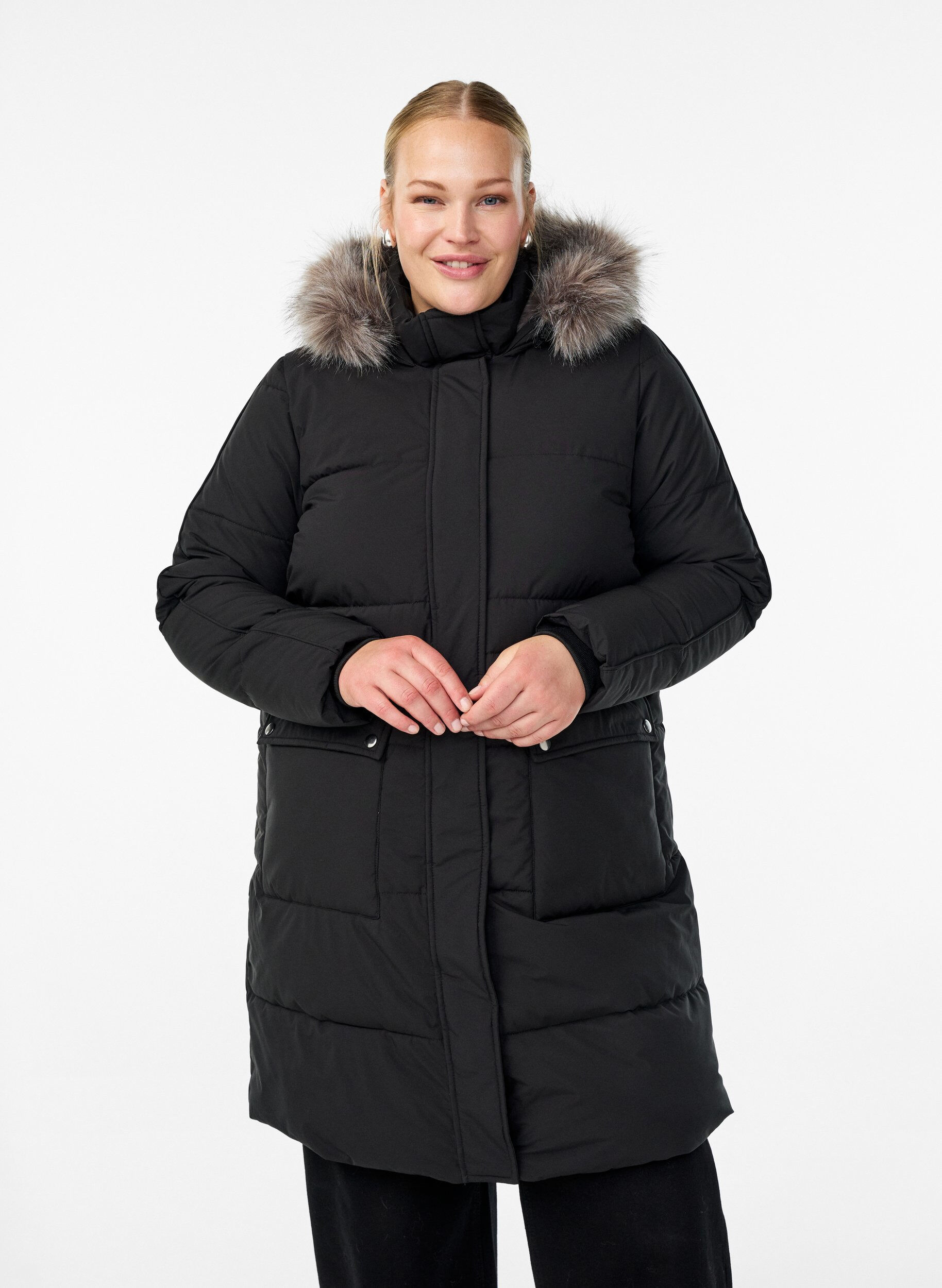 Zizzi Parka d&eacute;perlante avec col en fausse fourrure, Noir, Model image number 0
