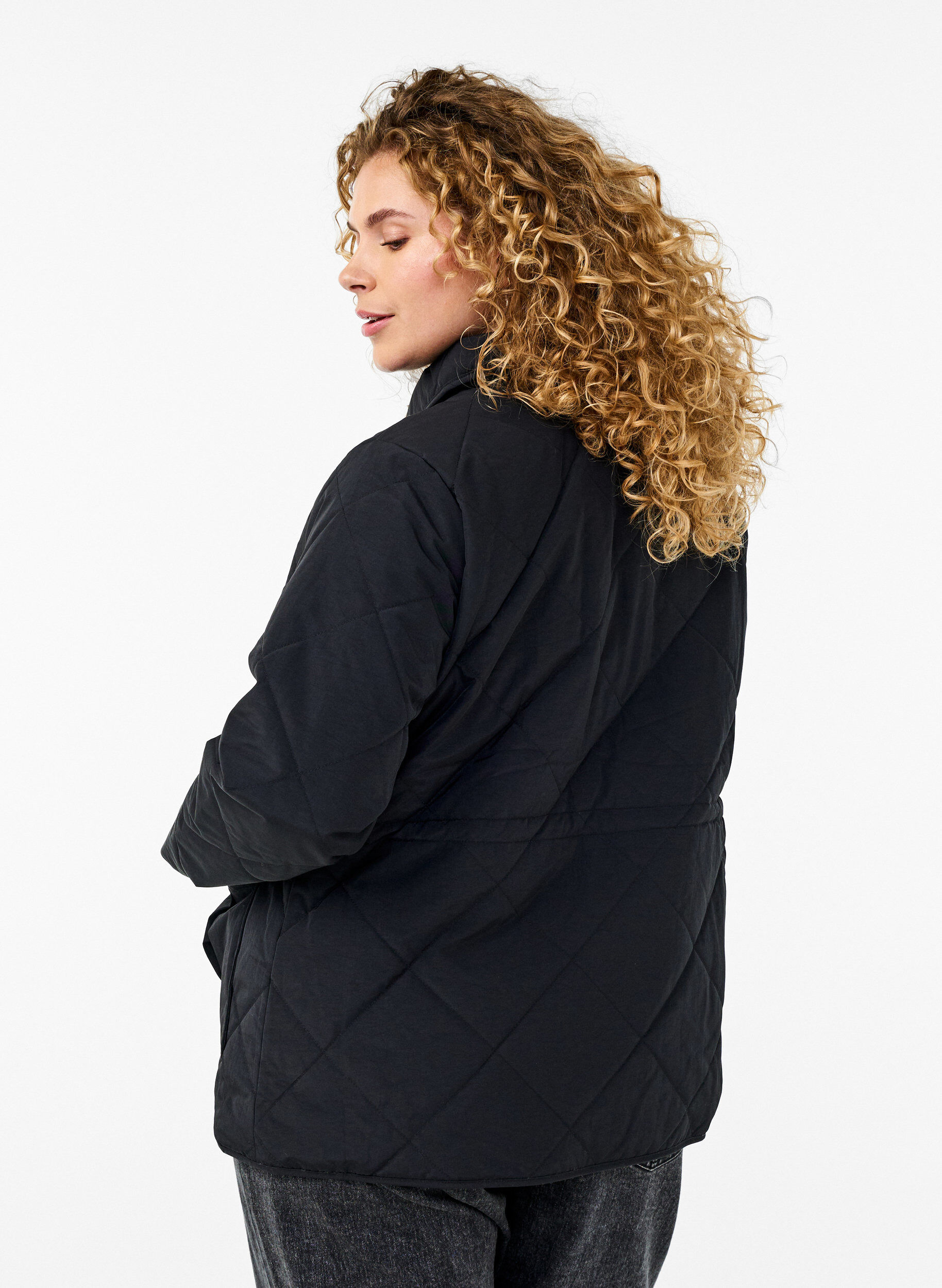 Zizzi Veste matelass&eacute;e avec col et poches, Noir, Model image number 2