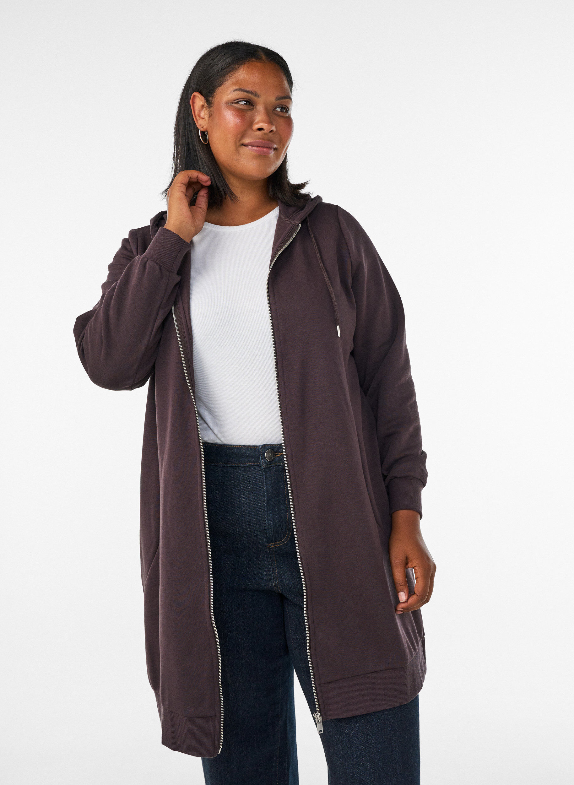 Lange hoodie met ritssluiting en zakken, Bruin, Model