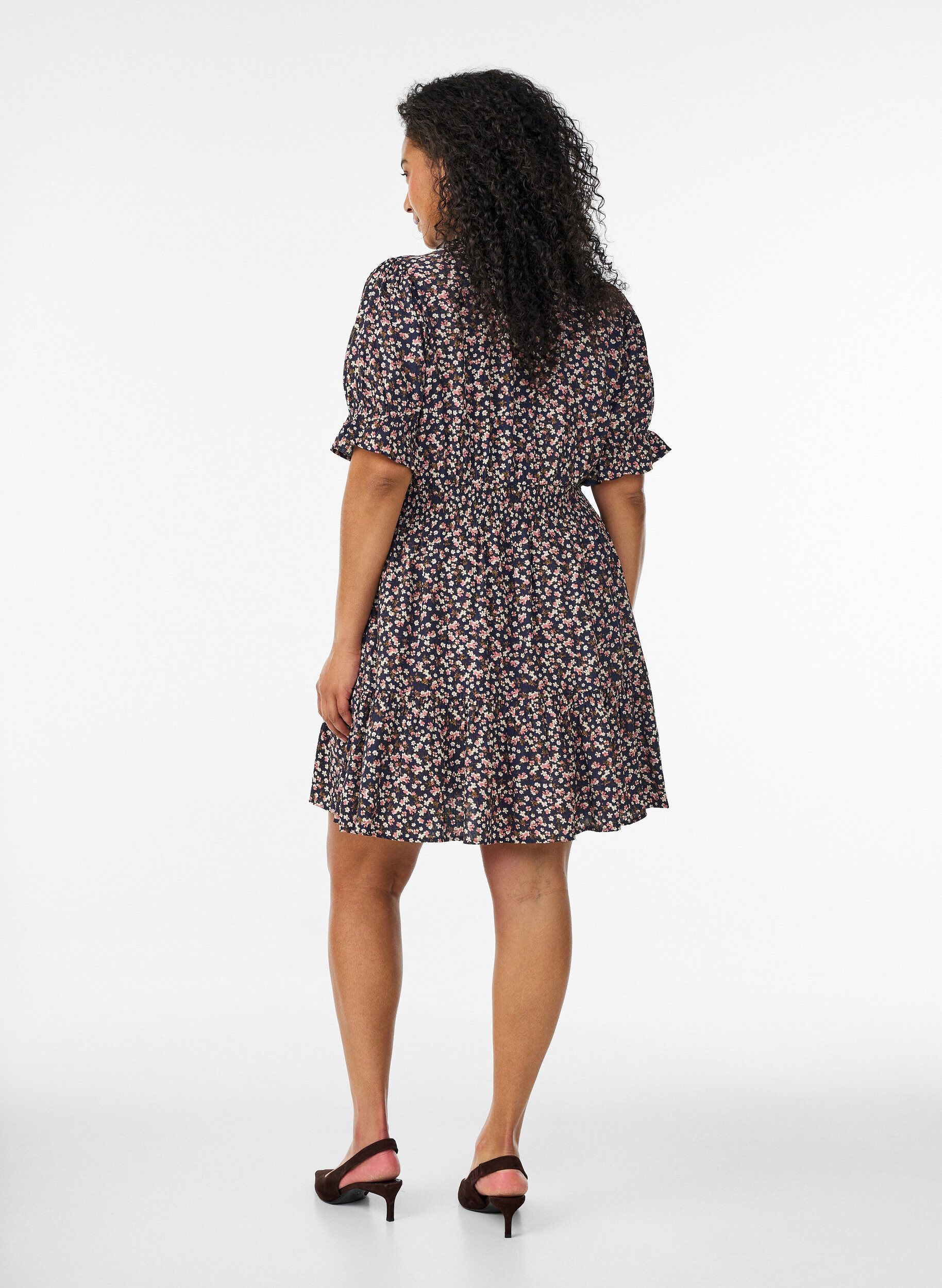 ZizziKorte viscose jurk met ruchesdetails, Blauw, Model image number 2