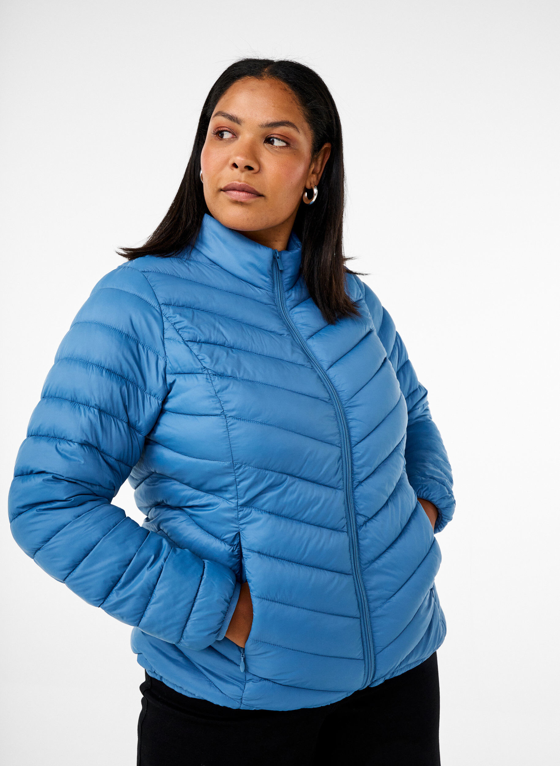 Zizzi Veste l&eacute;g&egrave;re avec des poches, Bleu, Model image number 0