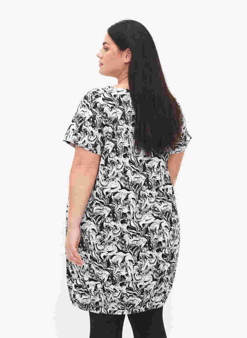 Katoenen jurk met korte mouwen en print, Swirl AOP, Model image number 1