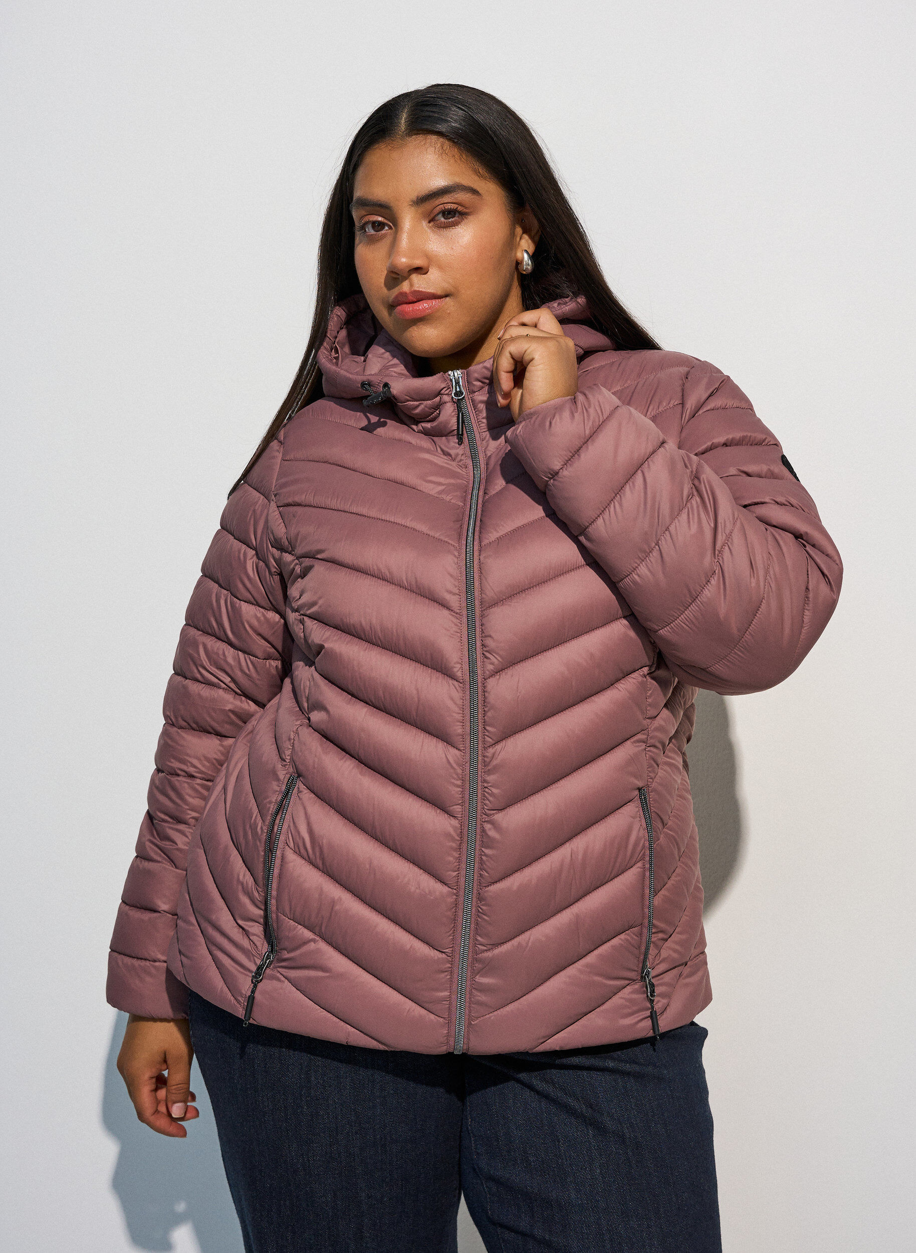Veste l&eacute;g&egrave;re &agrave; capuche, Rose, Model
