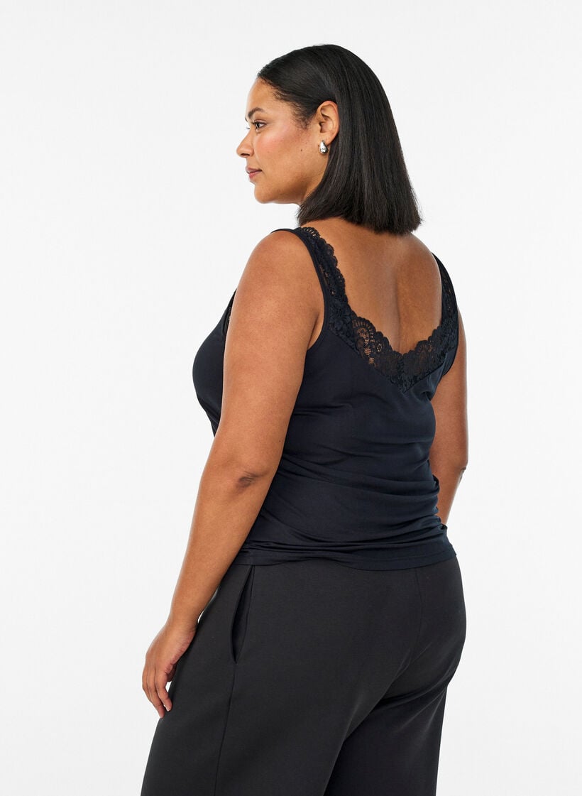 Viscose top met kanten rand, Zwart, Model image number 2