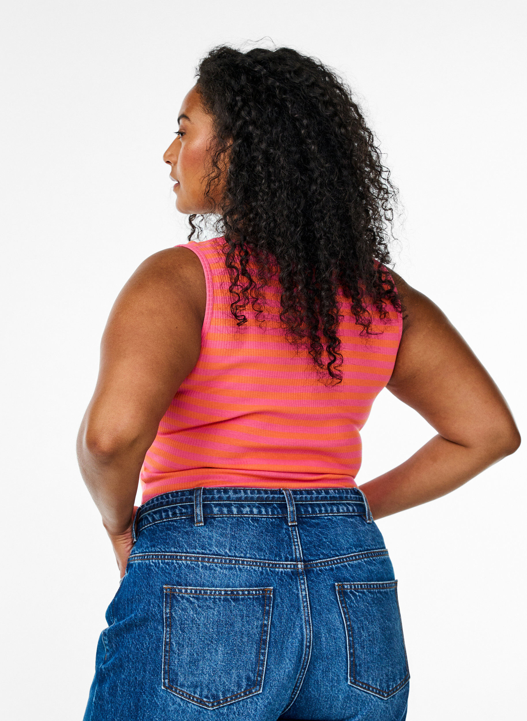 ZizziGestreepte tanktop met een ribstructuur, Melon B.Gum Stripe, Model image number 1