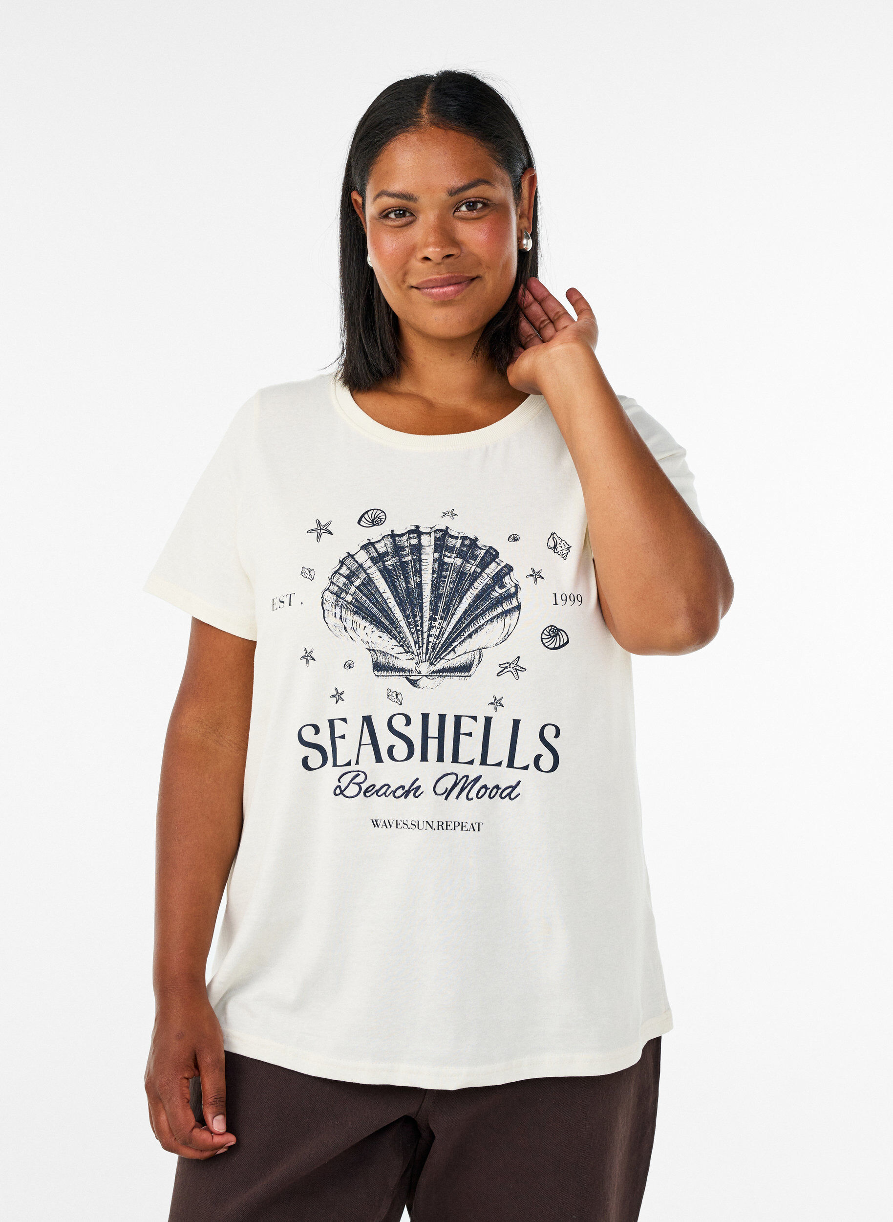 Katoenen T-shirt met print, Vanille, Model