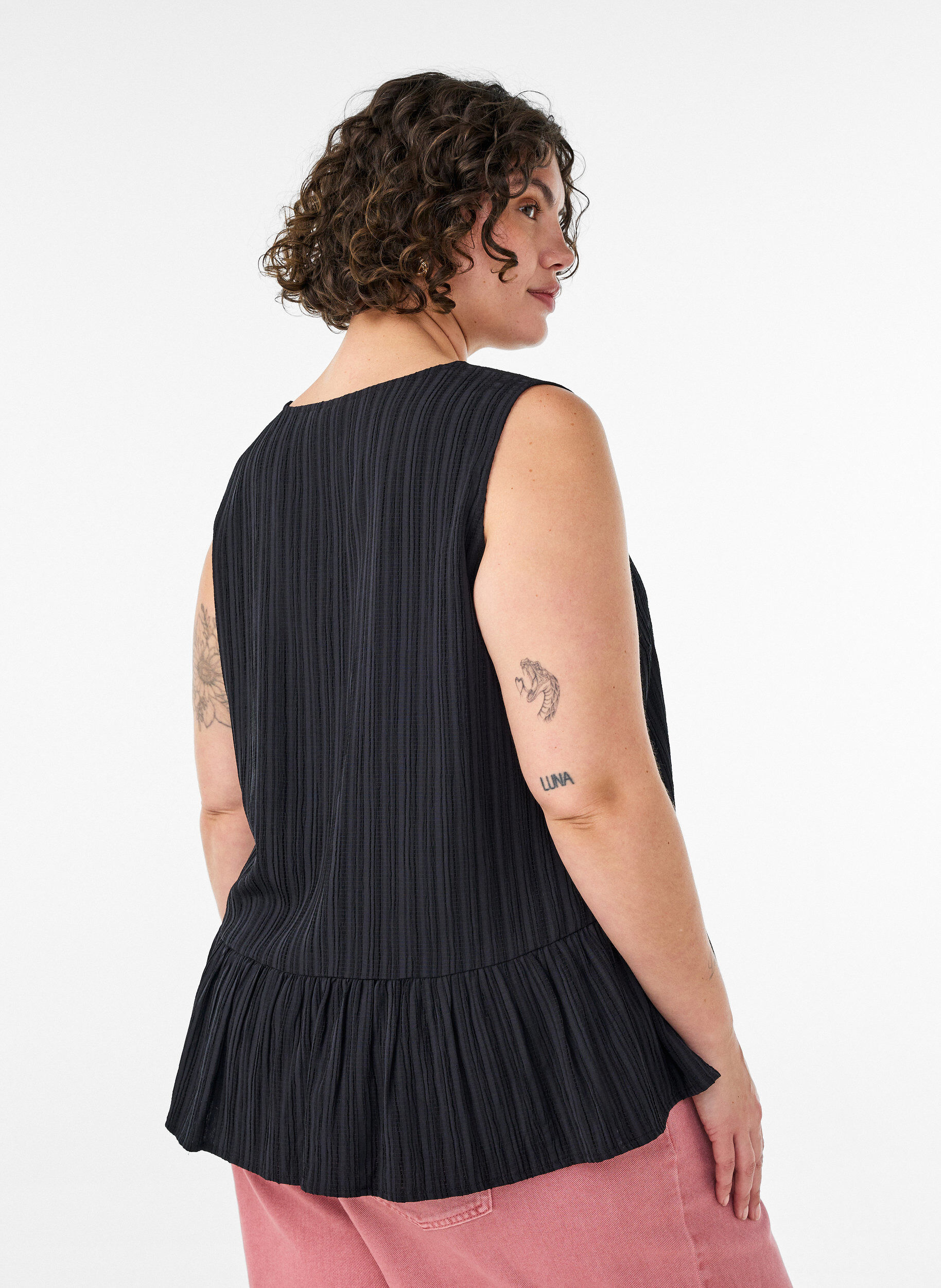 ZizziMouwloze blouse met textuur en een striksluiting, Zwart, Model image number 2