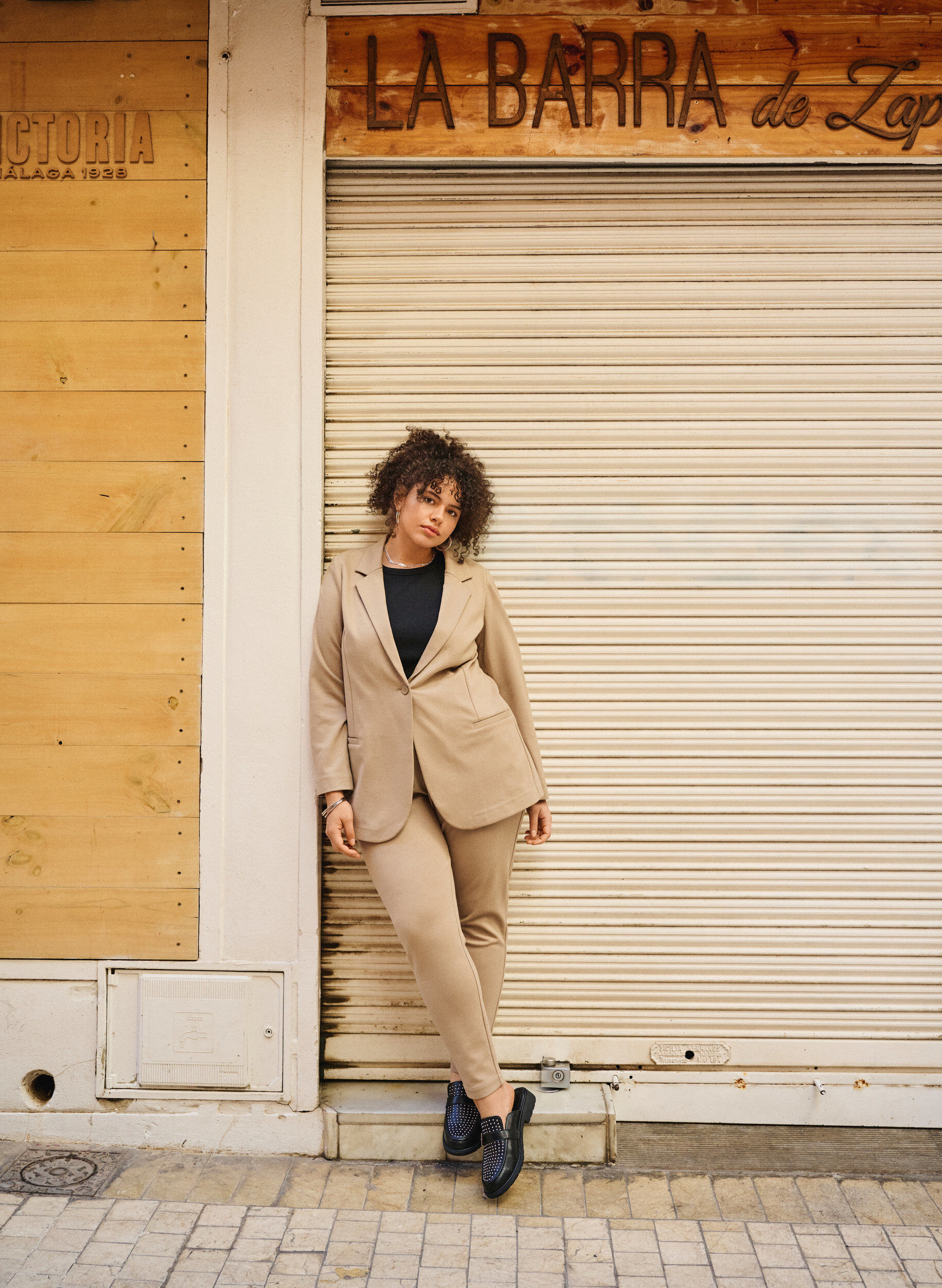 ZizziKorte broek met zakken, Beige, Image image number 0