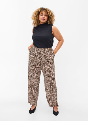 Pantalon en viscose avec imprimé léopard, Leo AOP, Model image number 0