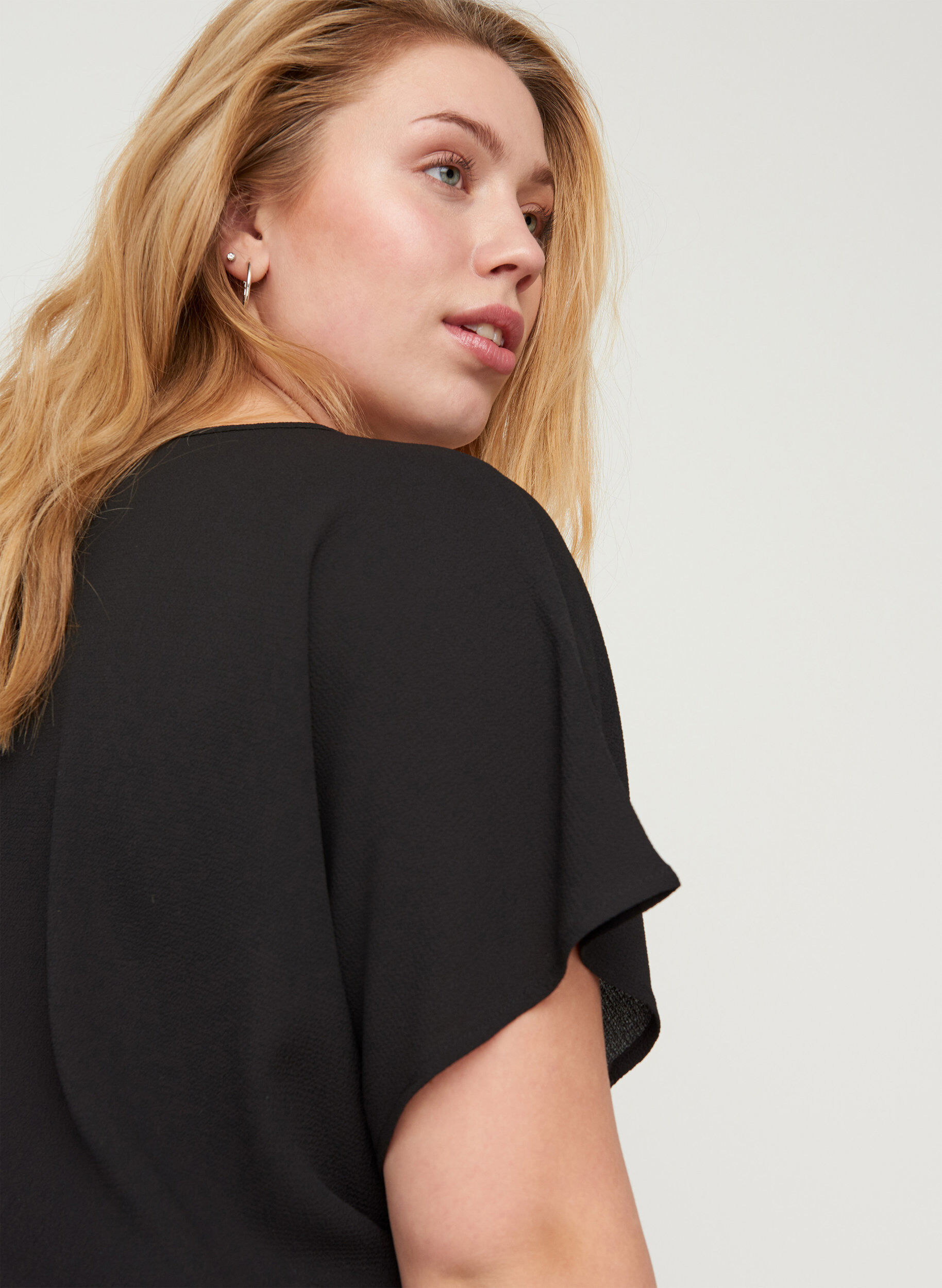 ZizziBlouse met korte mouwen en een ronde halslijn, Zwart, Model image number 3