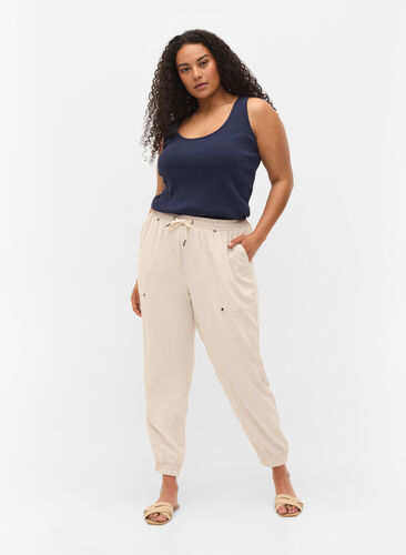 Pantalon avec poches et ourlet élastique, Warm Sand, Model image number 0