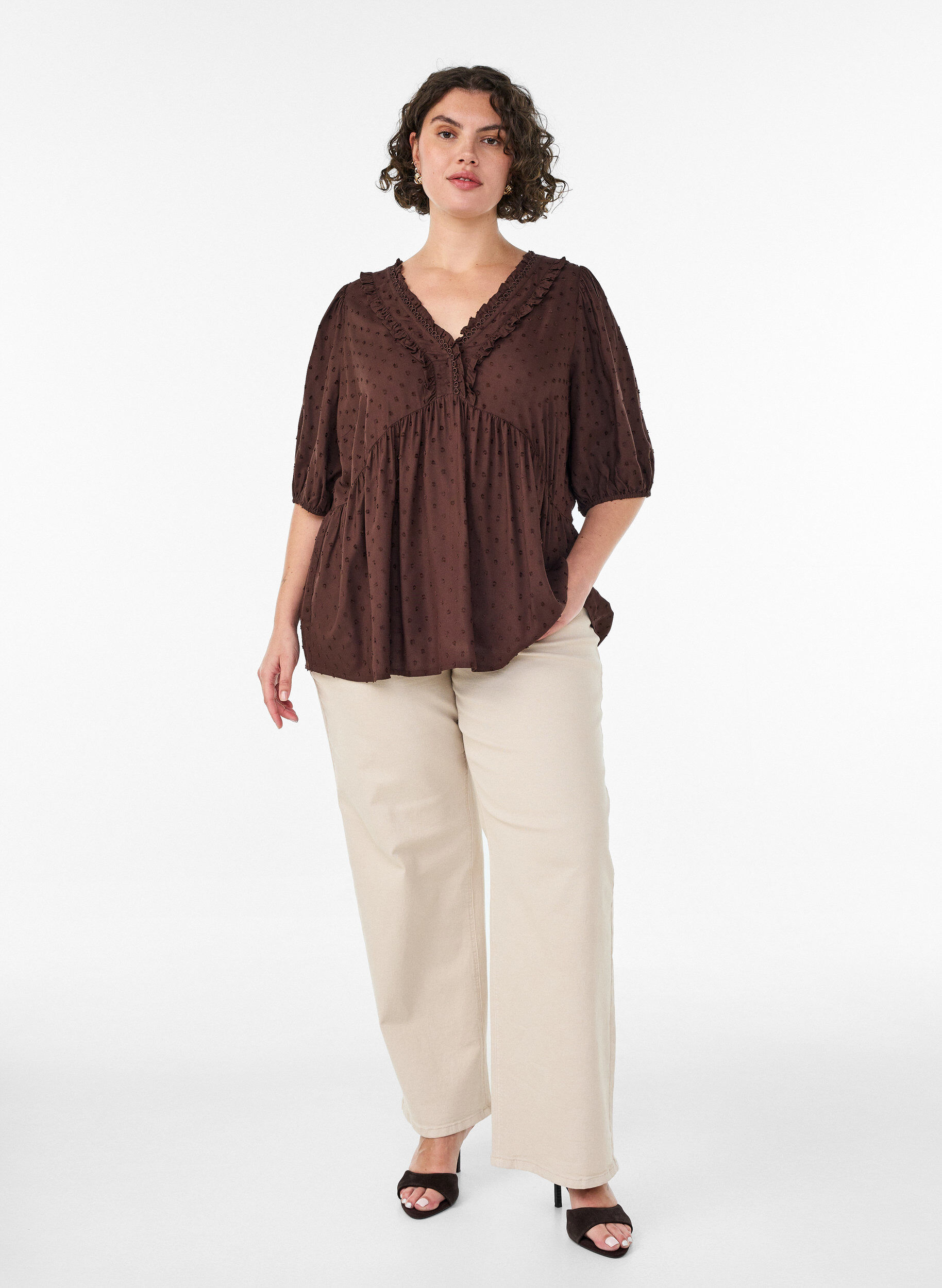 ZizziViscose blouse met een stippenstructuur en V-hals, Bruin, Model image number 1