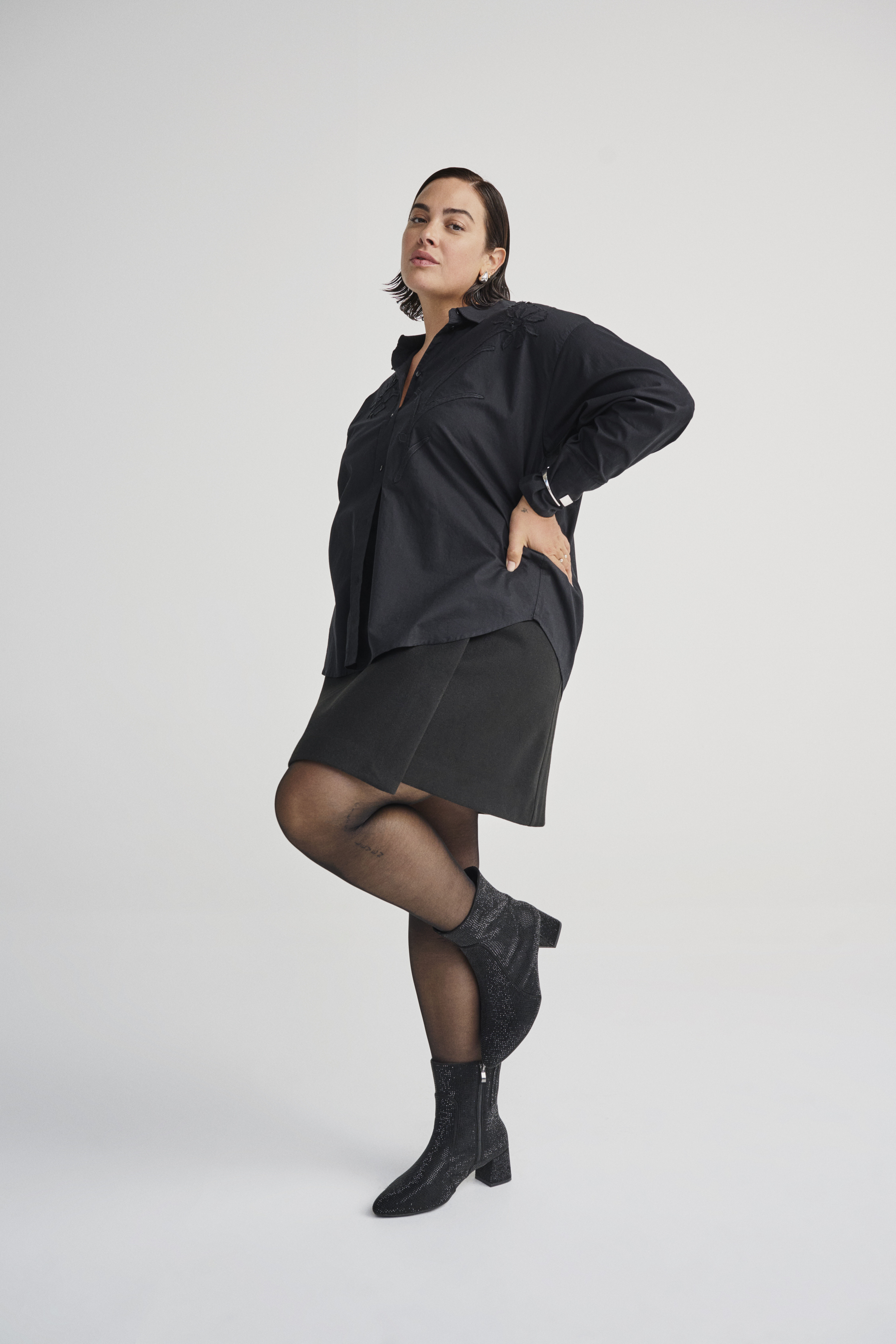 ZizziLaars met stras, , Model