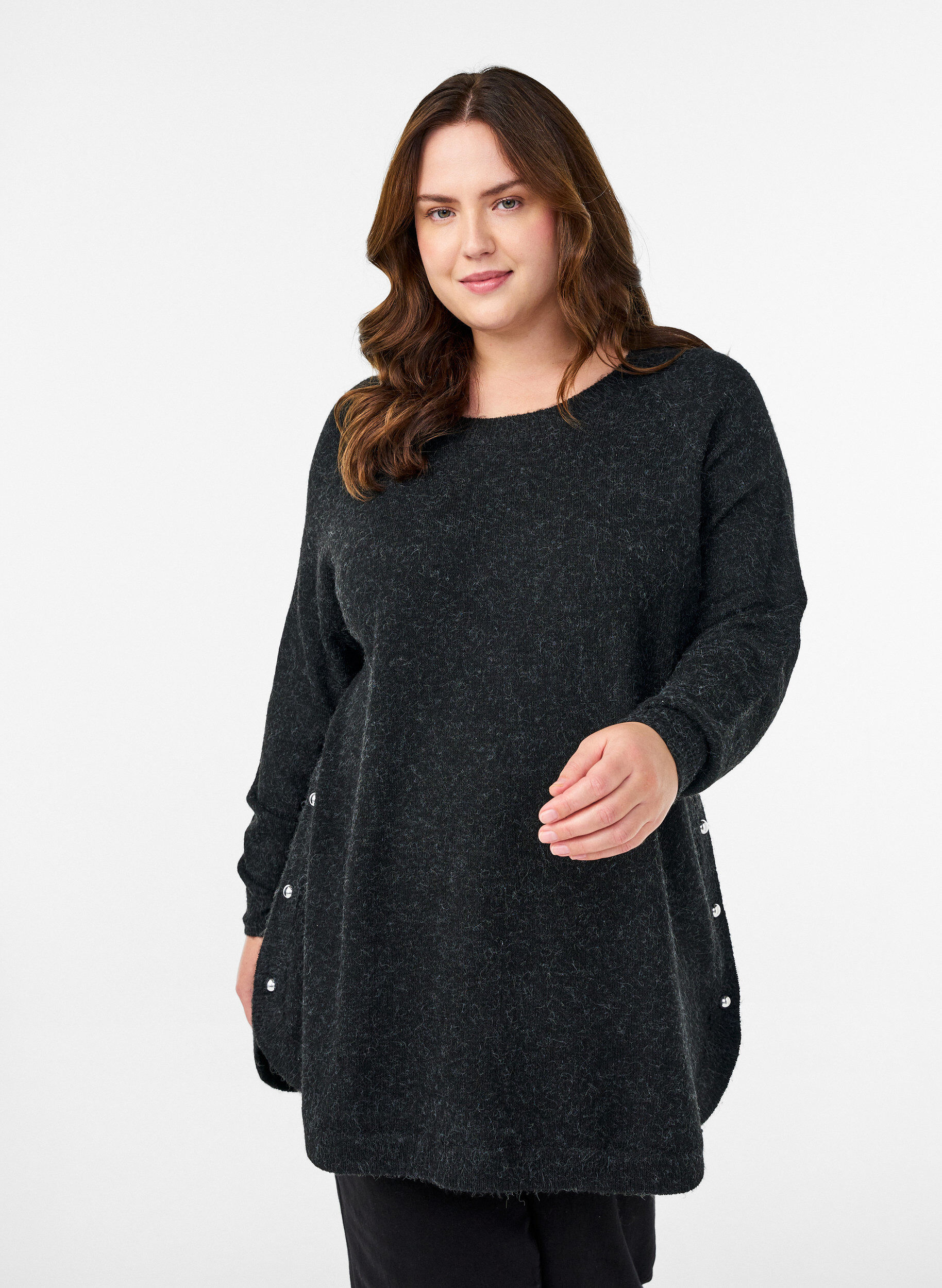 Blouse longue en maille avec boutons boule, Gris anthracite, Model