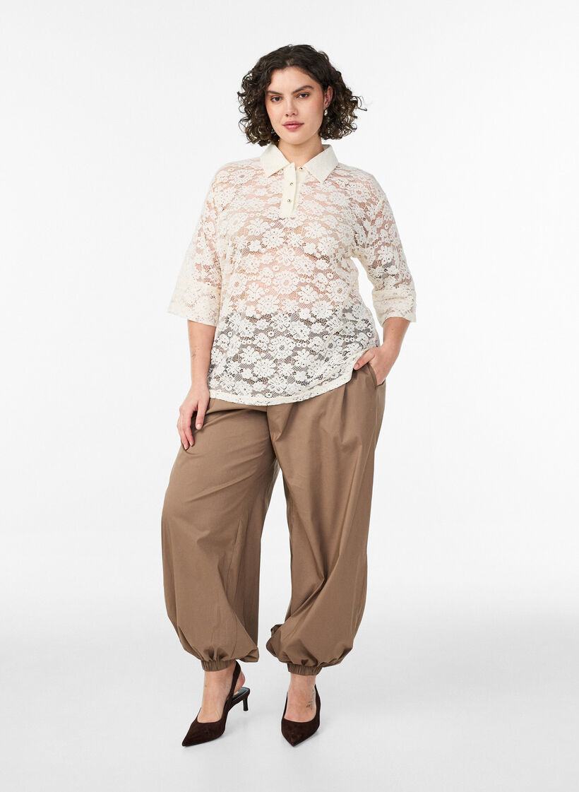 Blouse en dentelle avec col et manches 1/2, Vanille, Model image number 1