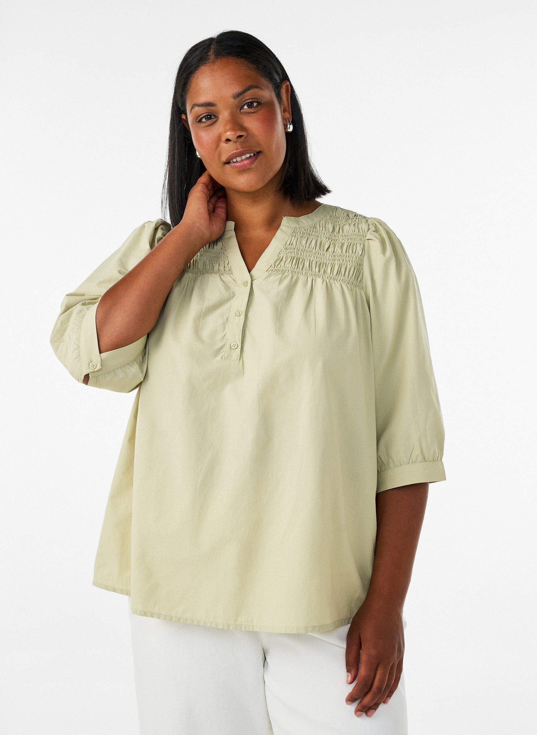 Blouse avec smock et manches 3/4, Vert clair, Model