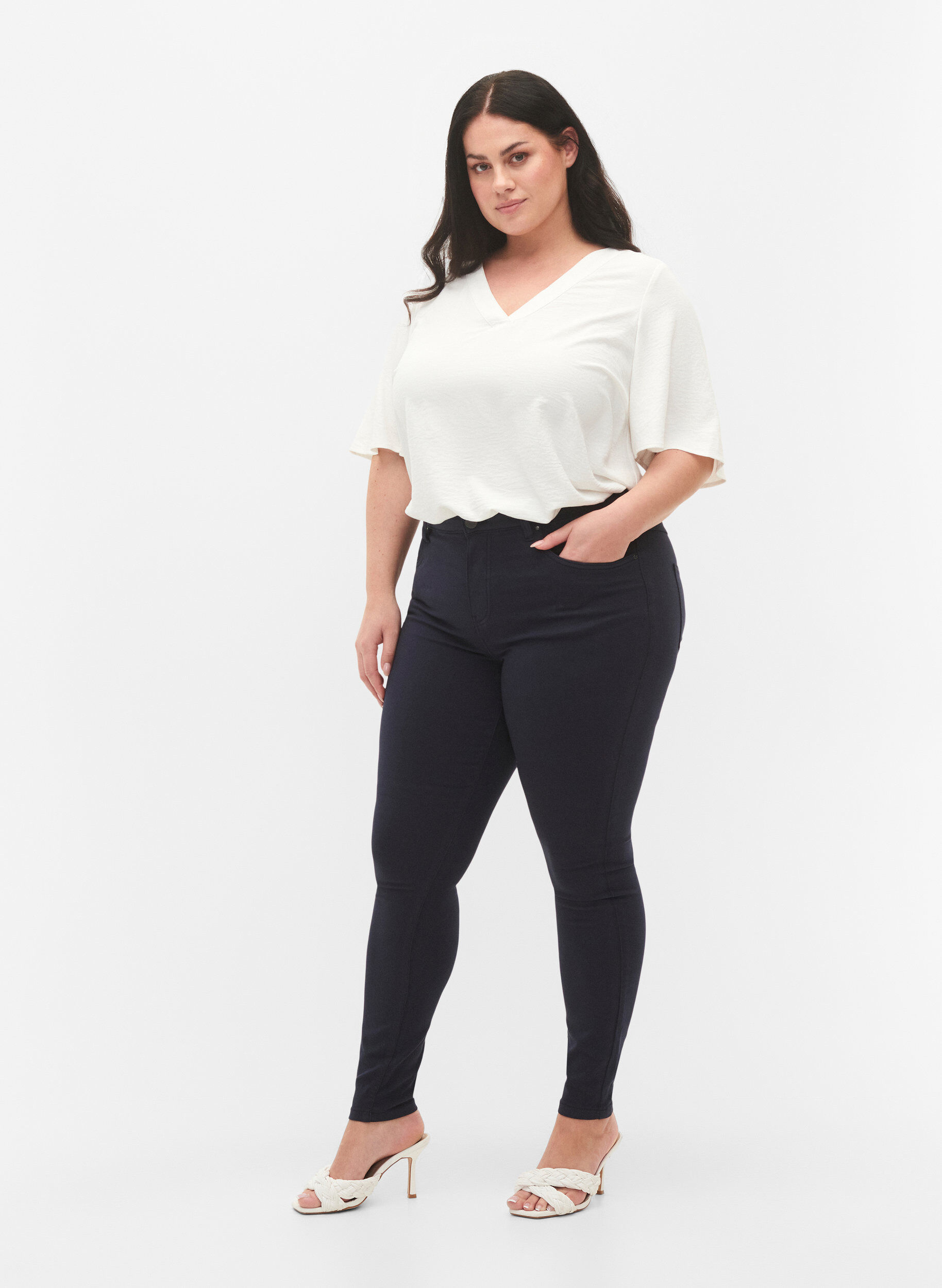 ZizziSuper slim Amy jeans met hoge taille, Night Sky, Model image number 0