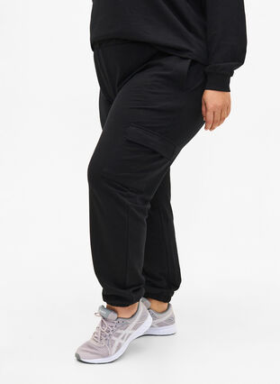 Pantalon de survêtement avec poches cargo, Black, Model image number 0