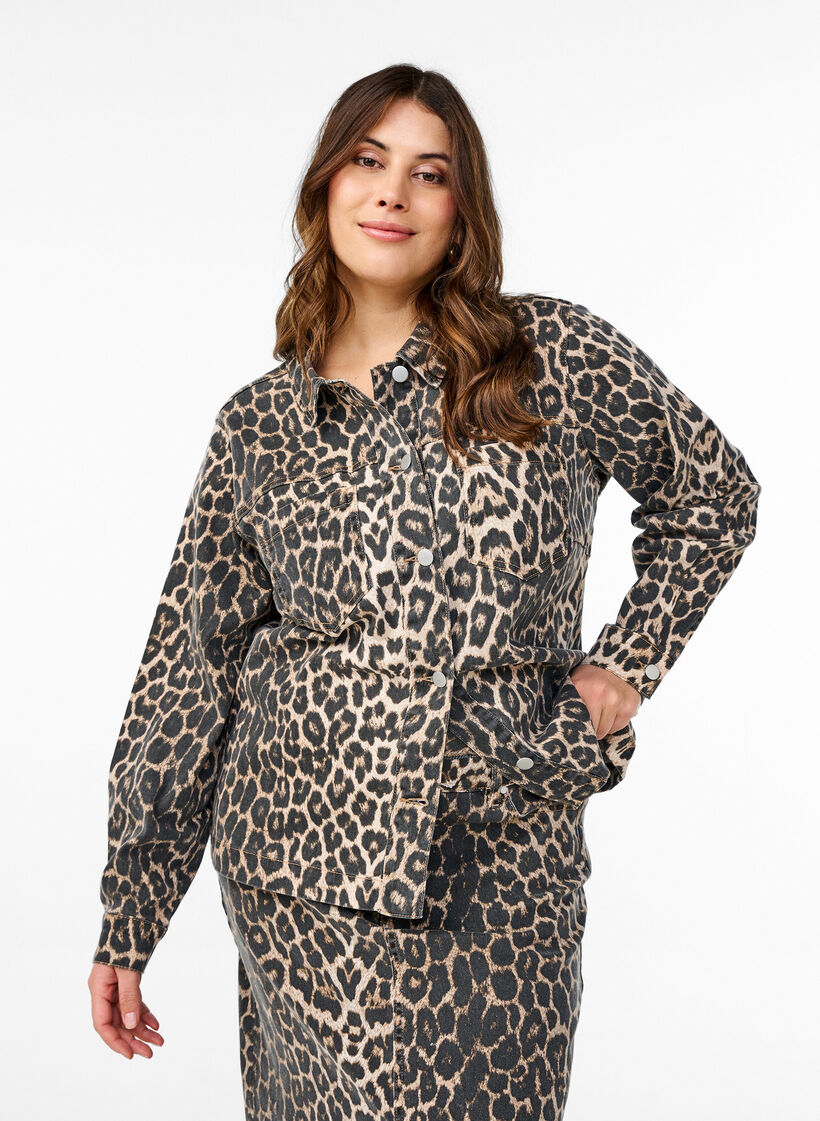 Veste en jean avec imprimé léopard et poches de poitrine, Marron, Model image number 0