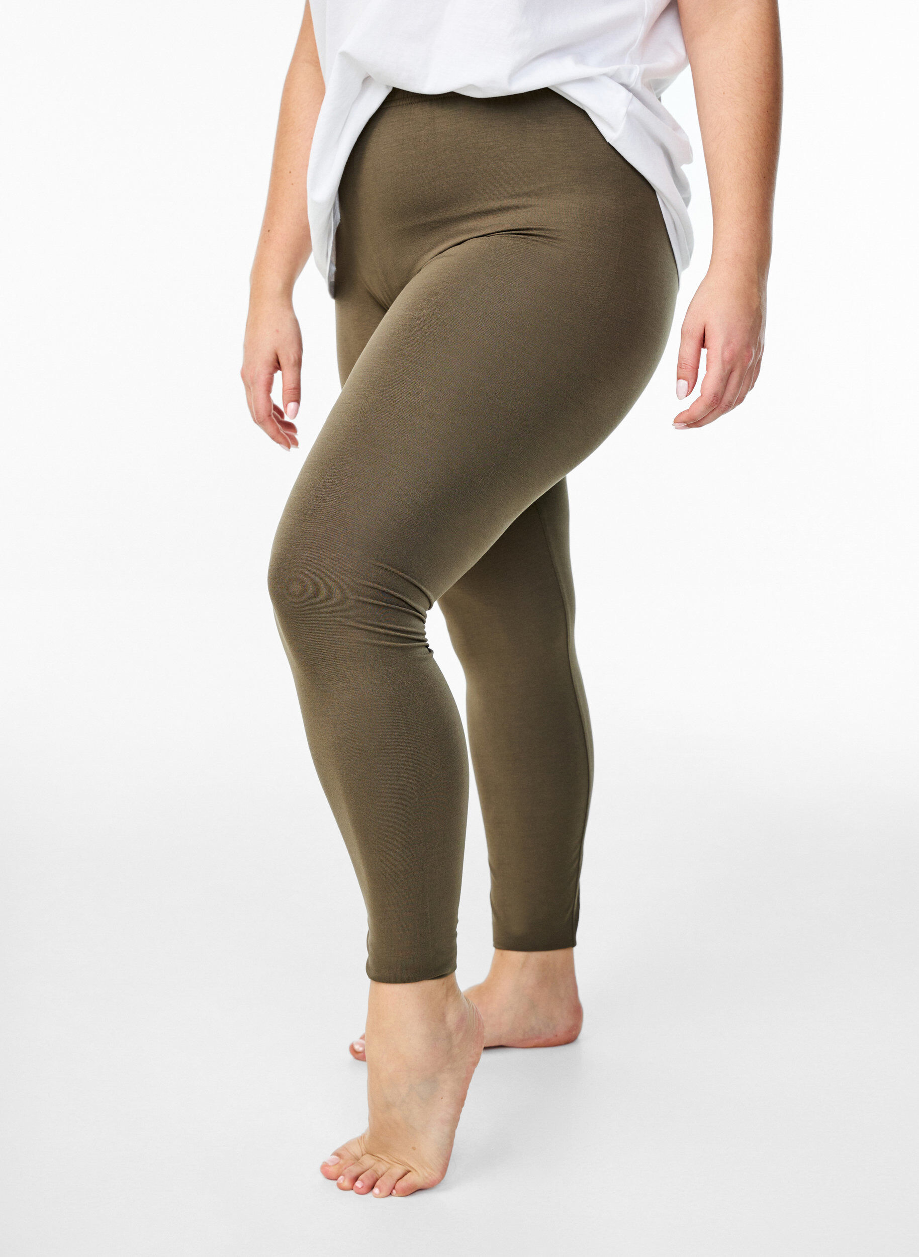 ZizziBasislegging van viscose, Groen, Model image number 0