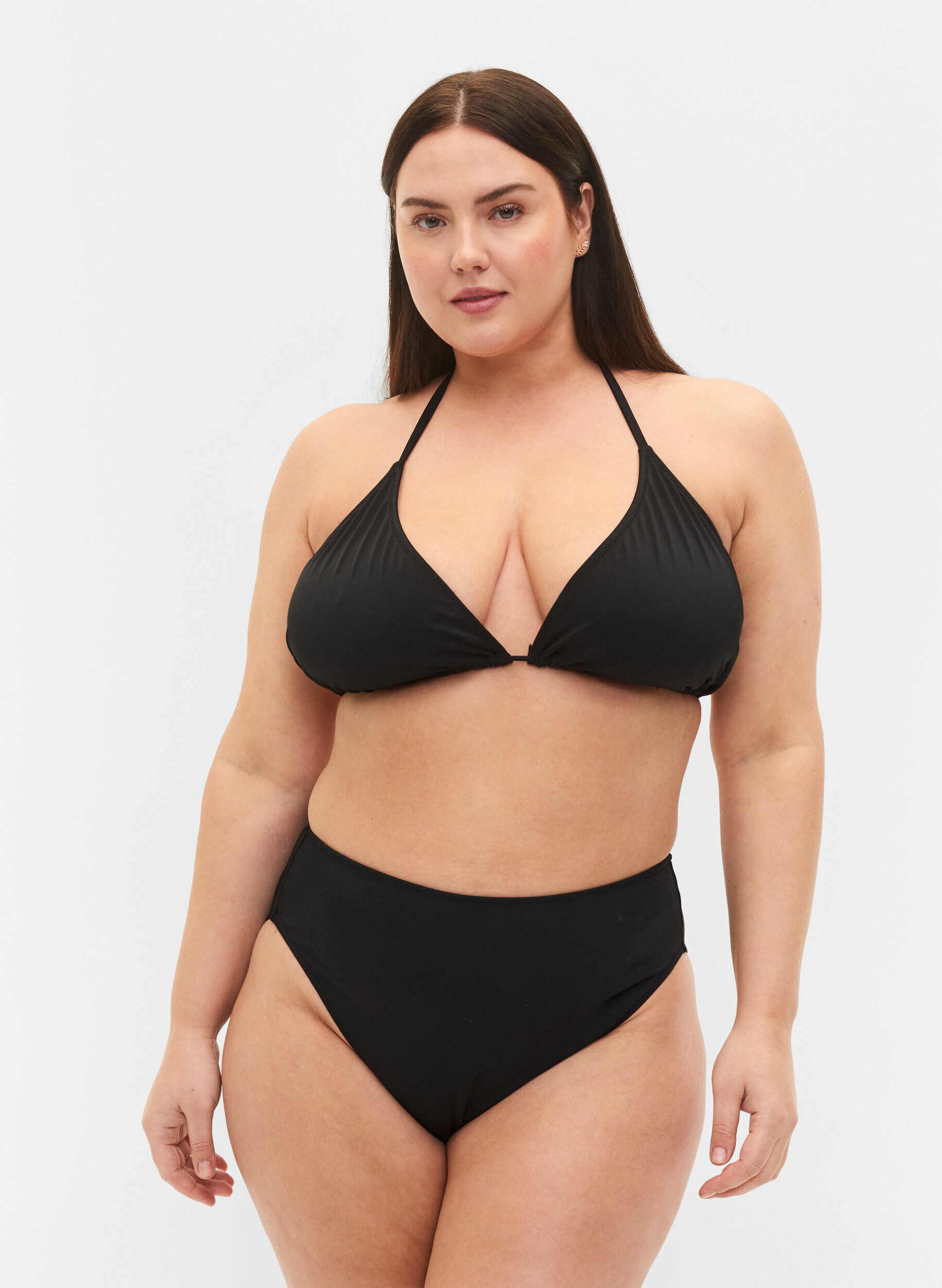 Zizzi Culotte de bikini Tai &agrave; taille r&eacute;guli&egrave;re, Noir, Model image number 0