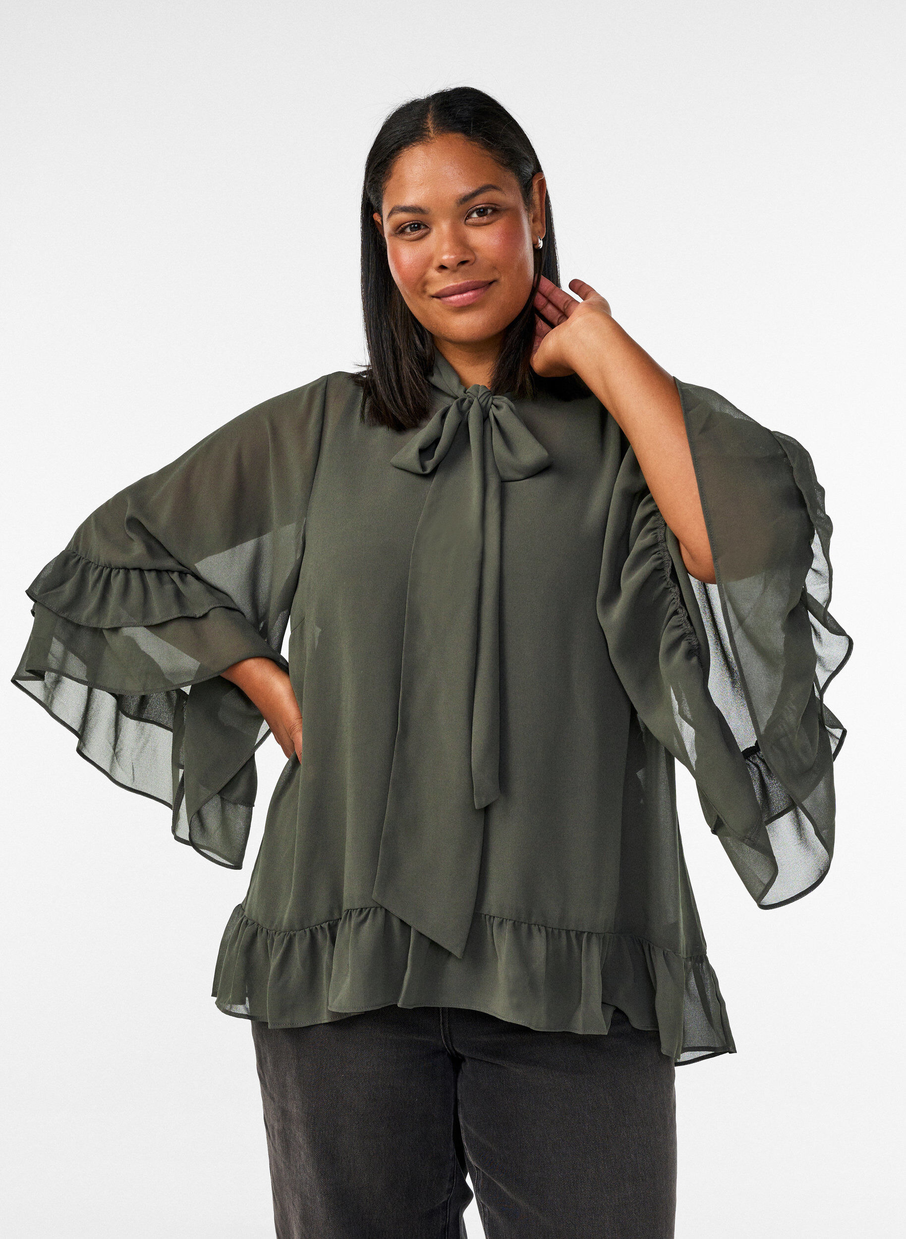 Blouse avec ruban &agrave; nouer et volants, Gris anthracite, Model