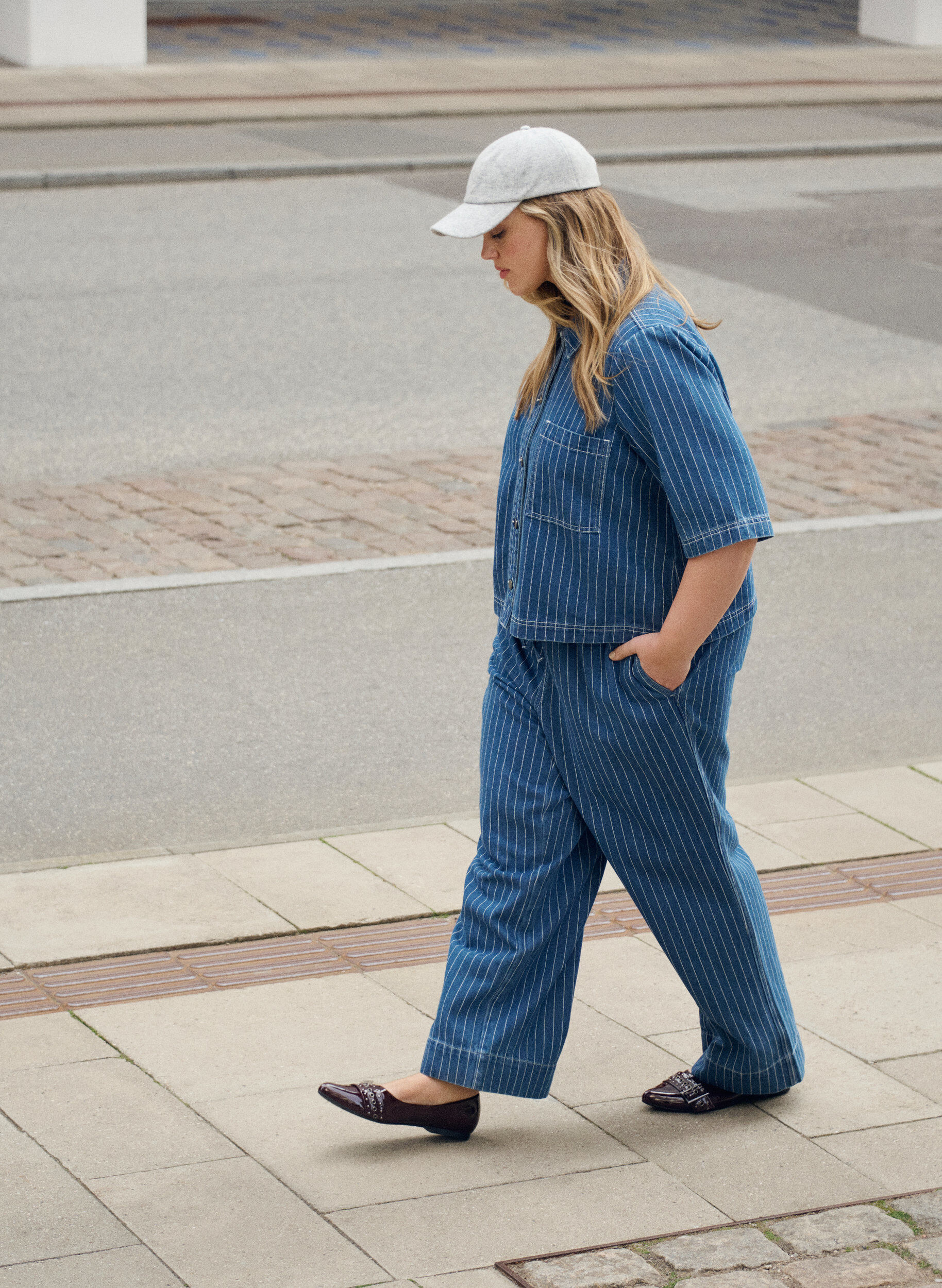 Zizzi Jean ample &agrave; rayures, Bleu, Image image number 0