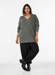 Lange ribgebreide blouse met V-hals, Groen, Model image number 1