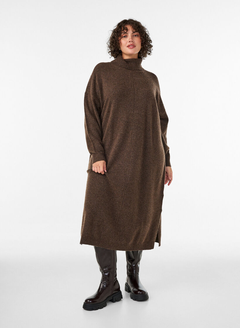 Robe pull avec col roul&eacute; et fentes, Marron, Model image number 0