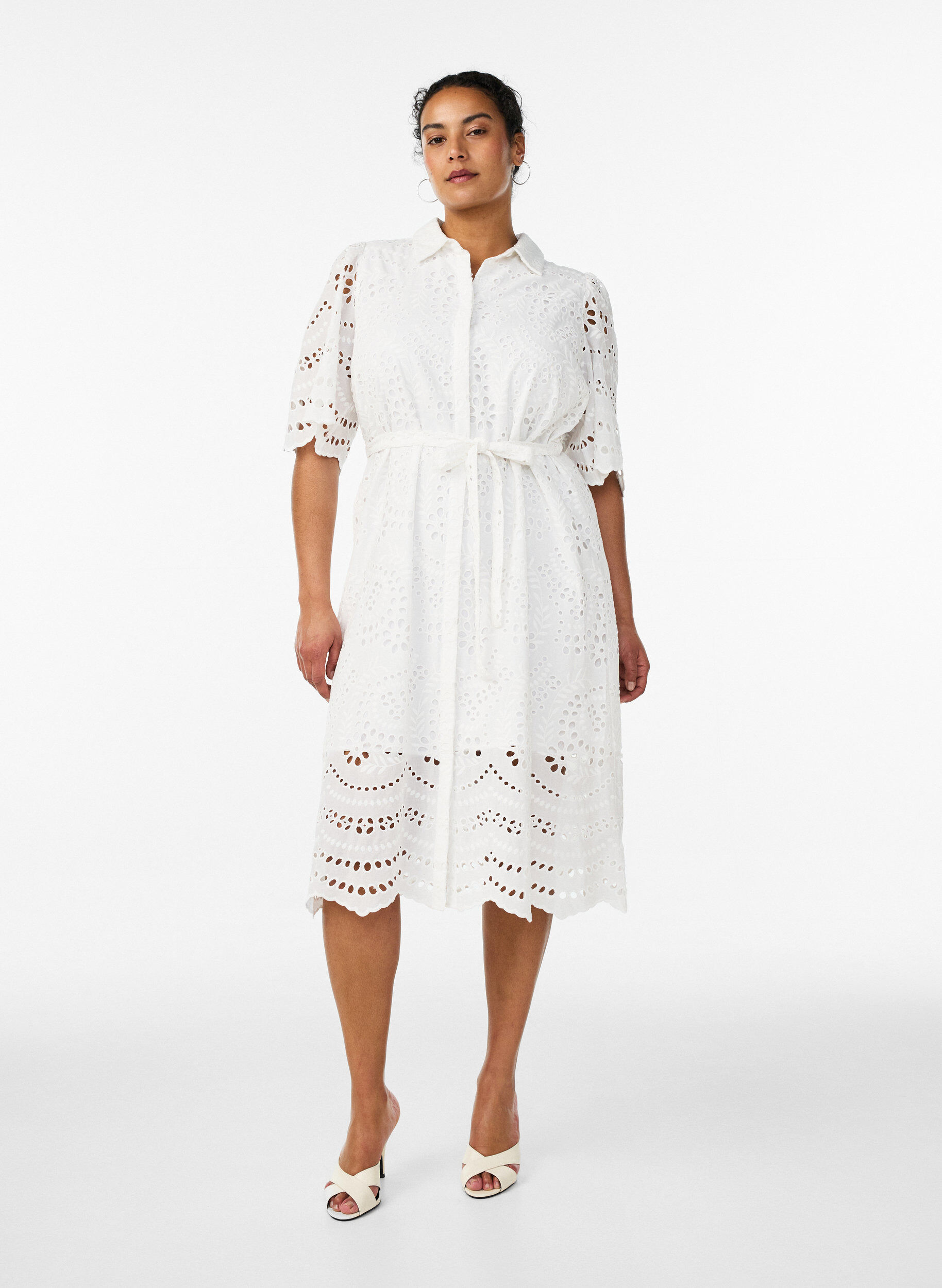 ZizziRobe chemise en broderie anglaise avec une ceinture &agrave; nouer, Blanc, Model image number 1