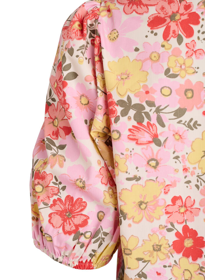 Bloemenblouse met broderiegatwerk en V-hals, Roze, Packshot image number 3