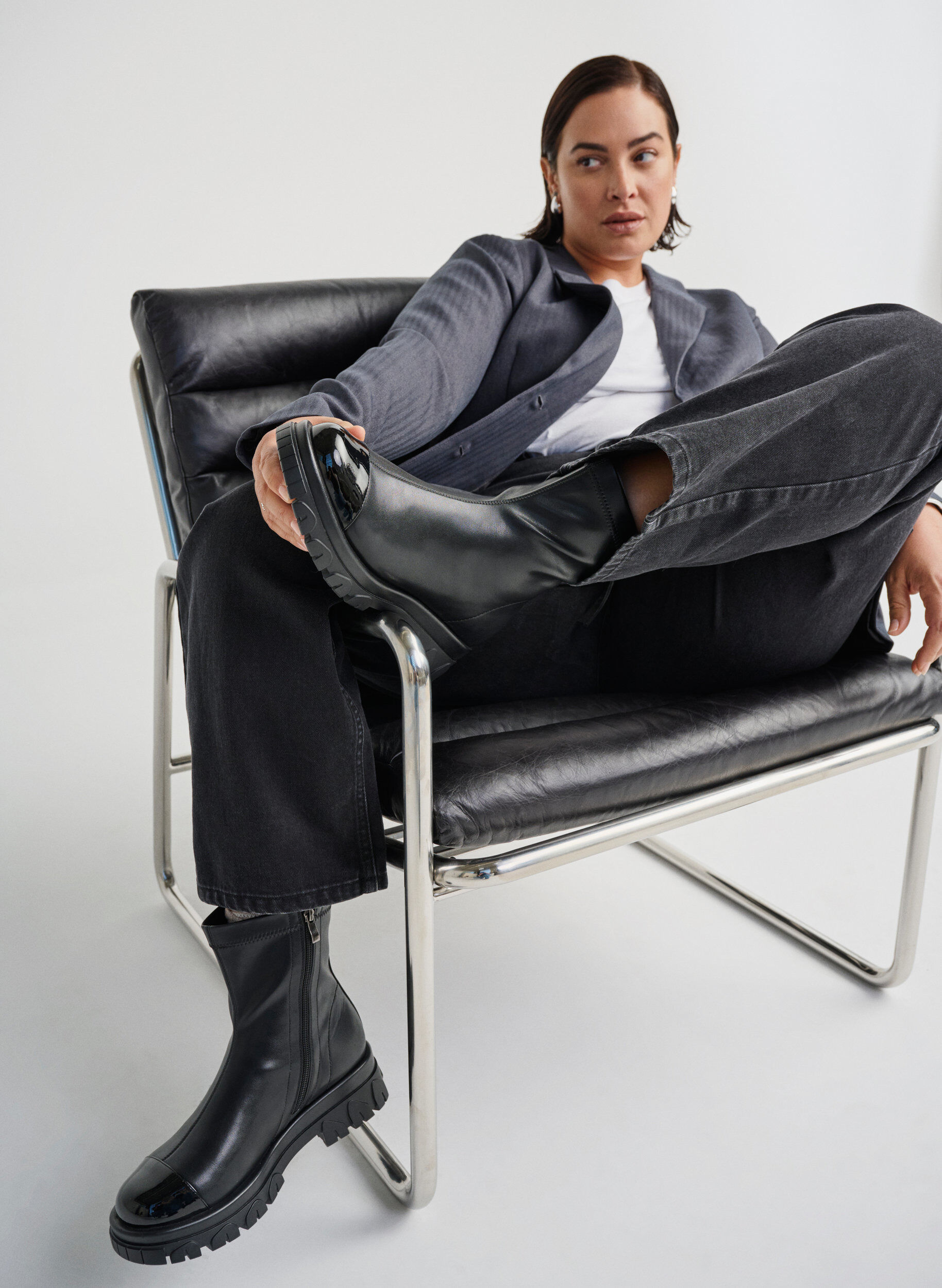 Zizzi Large - Bottine chunky avec d&eacute;tail en vernis, Noir, Image image number 0