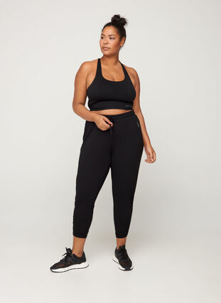 Pantalon de fitness ample en viscose, Black, Model image number 2