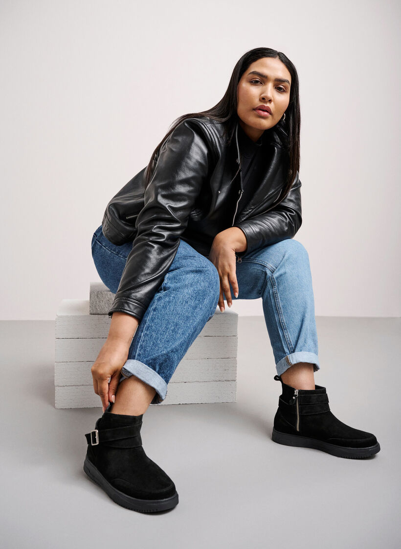 Korte suède laars met wijde pasvorm, Black, Image image number 0