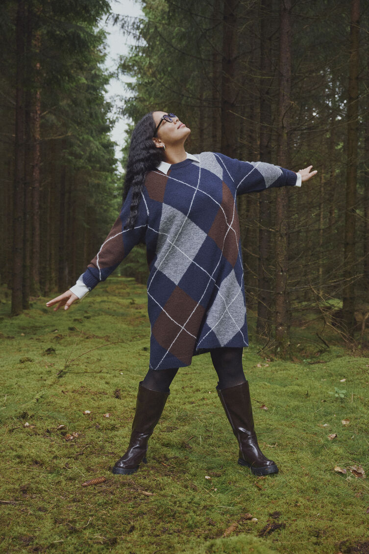 Natuurlijke preppy herfststijl, , Model