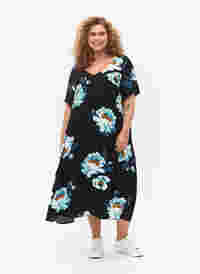 Gebloemde jurk met korte mouwen in viscose, Black Big Flower, Model
