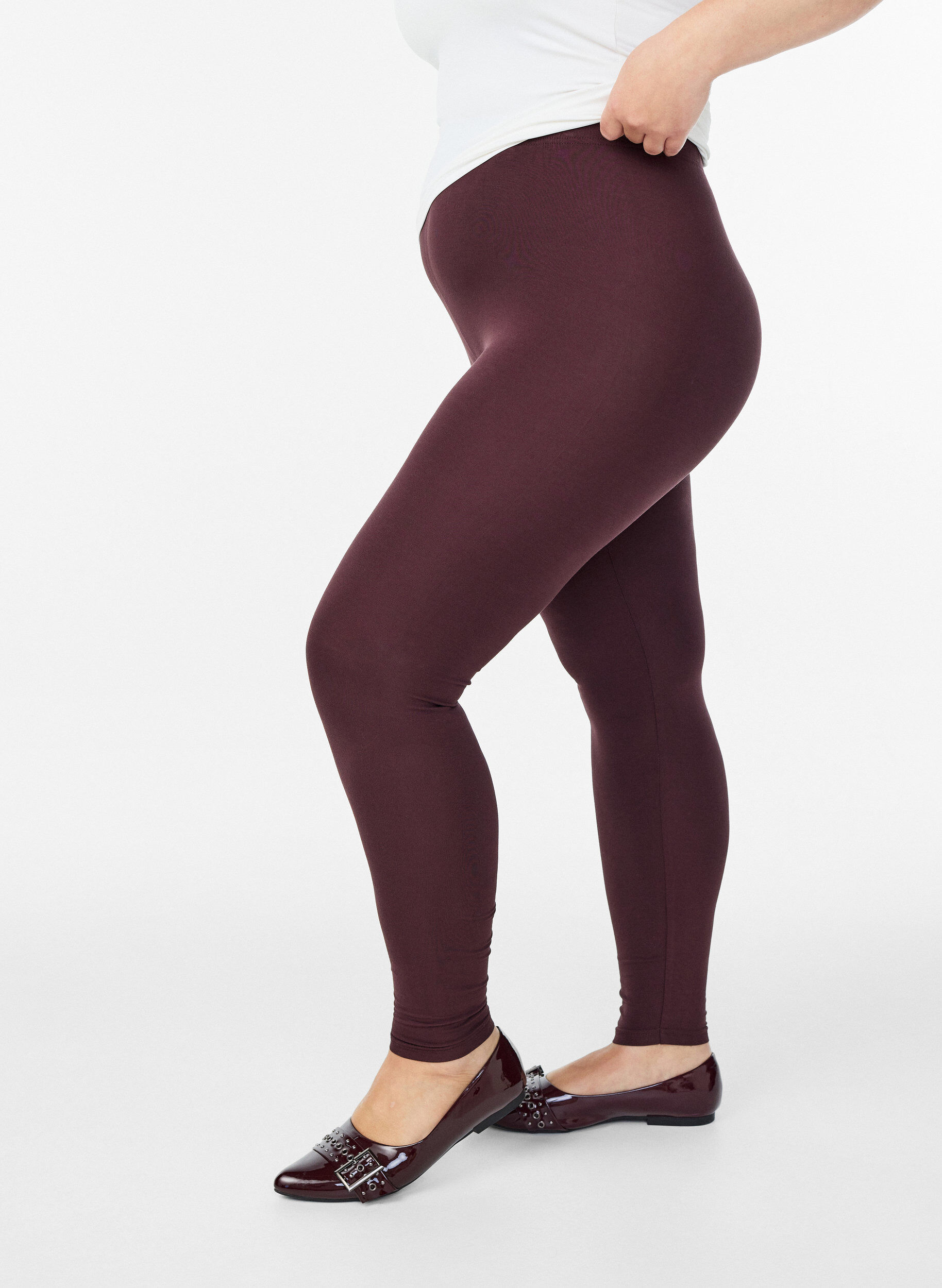 Zizzi Leggings basiques en viscose, Bordeaux fonc&eacute;, Model image number 0
