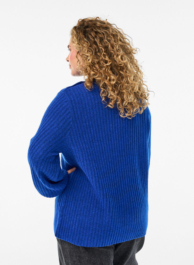 Geribde trui met pofmouwen en knopen, Blauw, Model image number 2