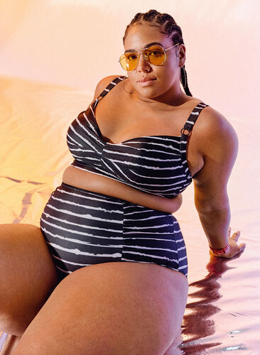 Bas de bikini à rayée avec taille haute, Black White Stripe, Image image number 0