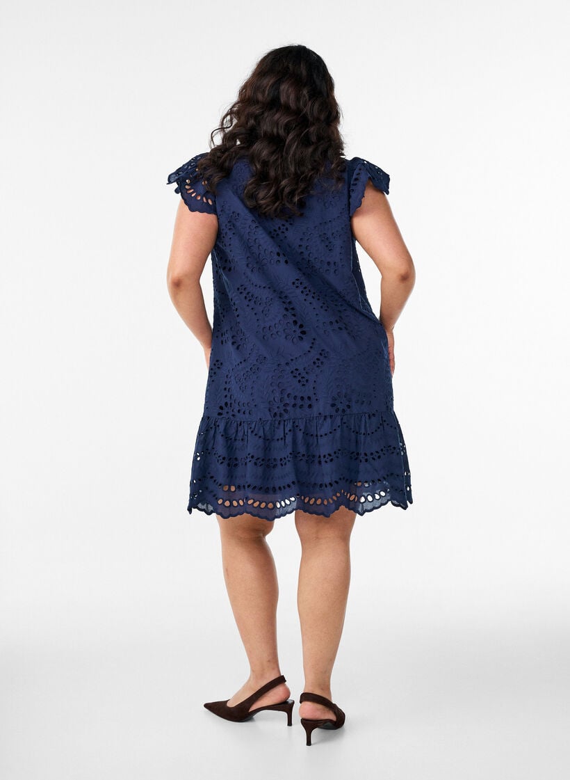 Robe en broderie anglaise avec manches &agrave; volants, Bleu, Model image number 2