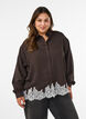 Krijtstreepblouse met kanten rand, Bruin, Model image number 0