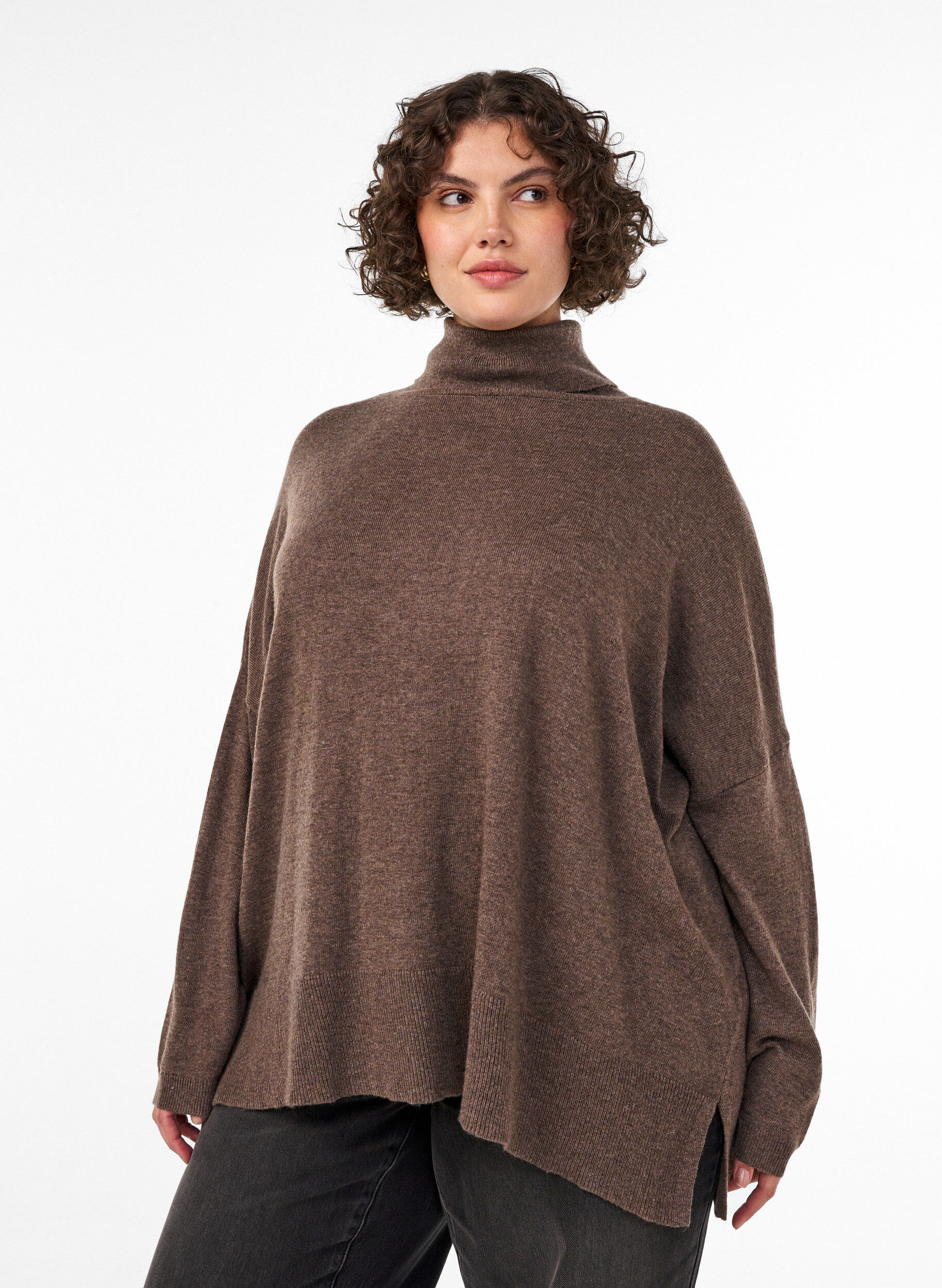 ZizziColtrui met losse pasvorm, Bruin, Model image number 0