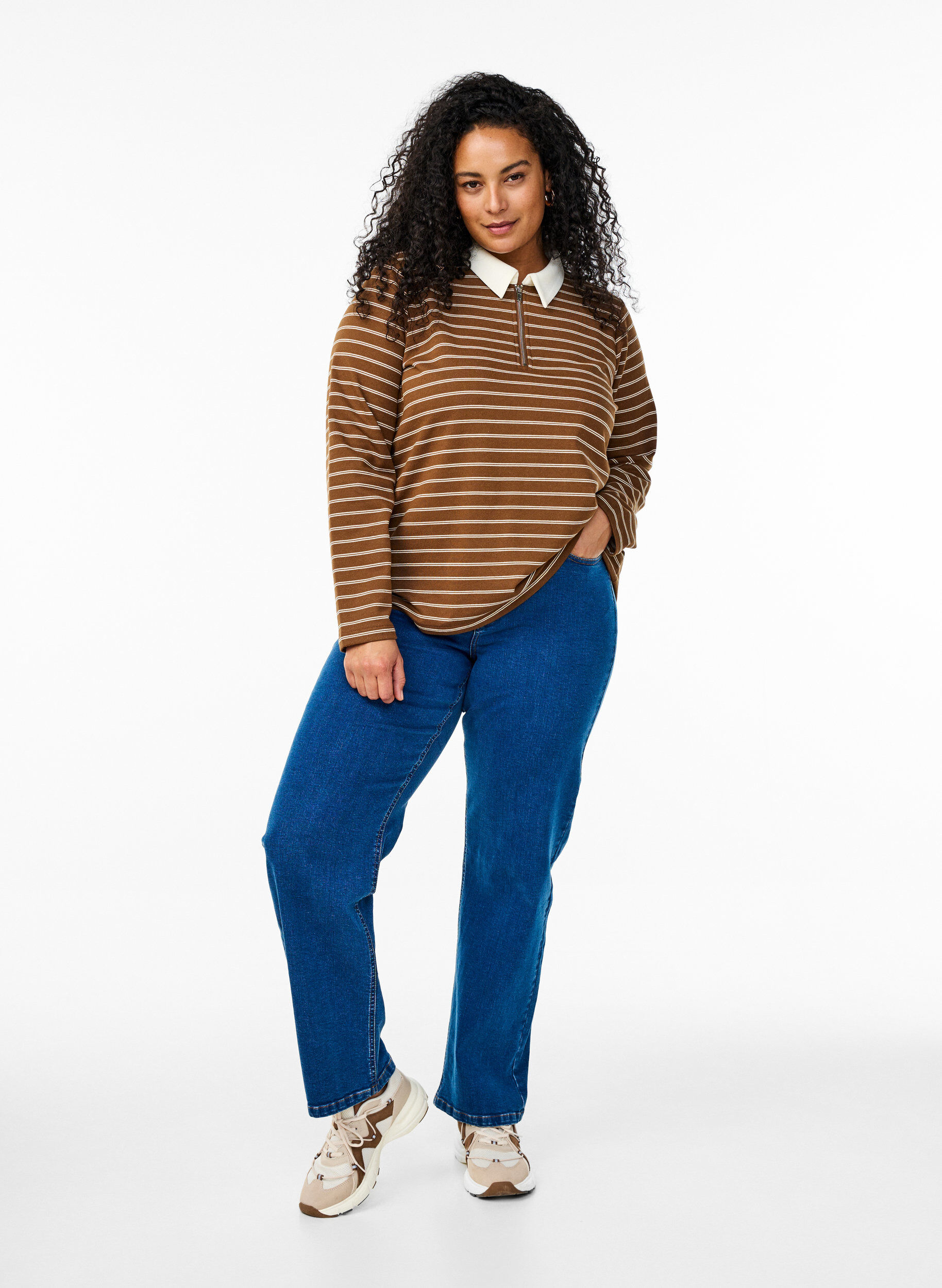 ZizziGestreept poloshirt met ritssluiting, Bruin, Model image number 1