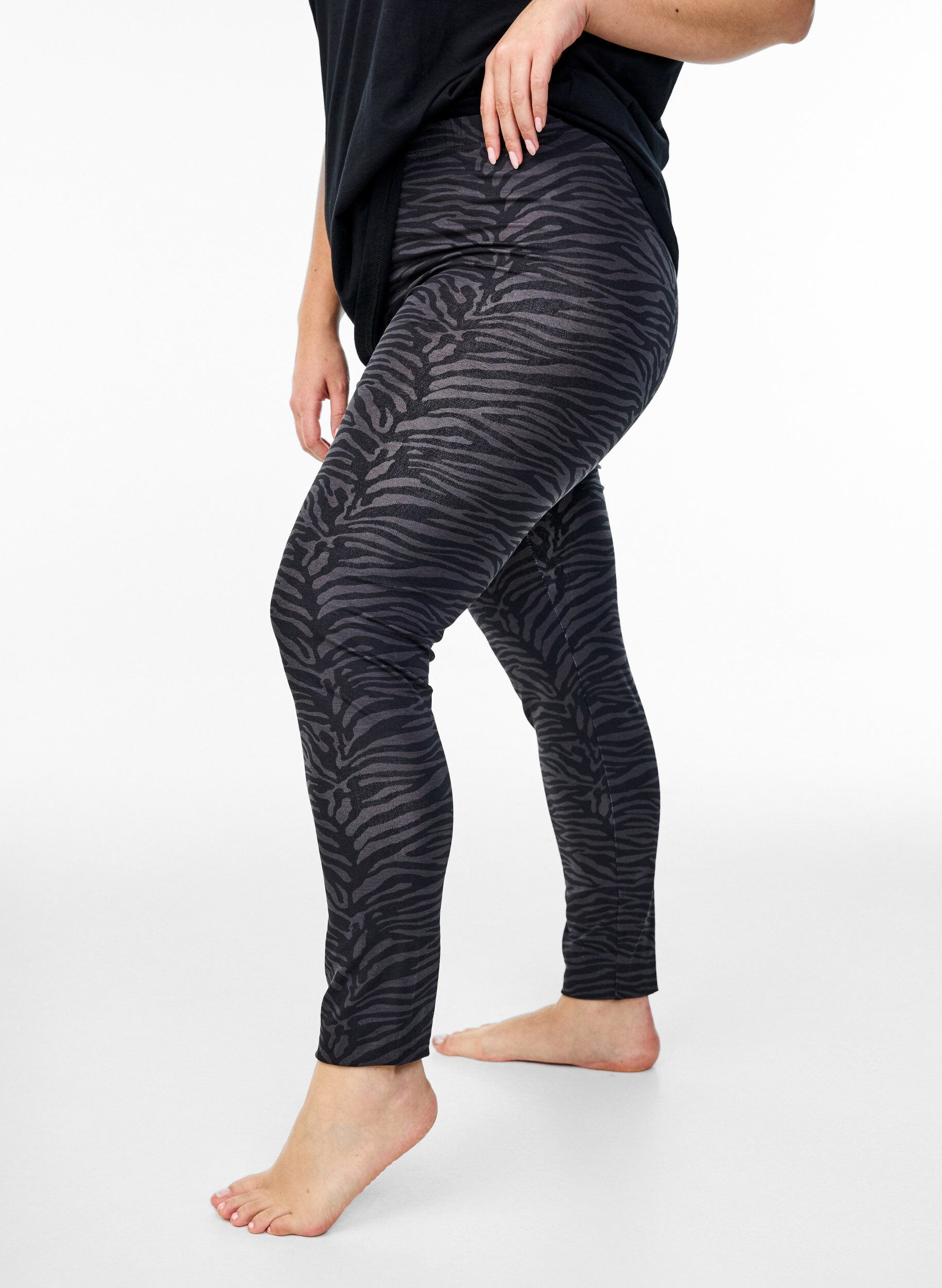 ZizziViscose leggings met print, Zwart, Model image number 0