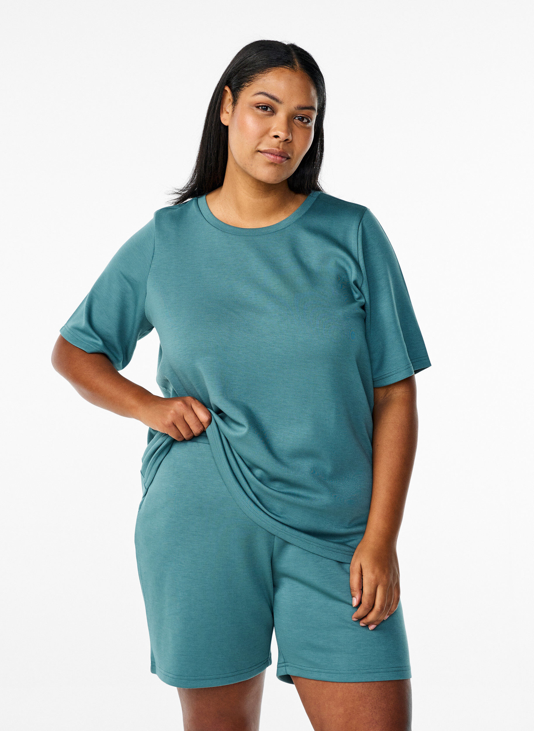 Shorts en m&eacute;lange de modal avec des poches, Vert, Model