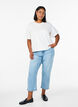 Gecropte Vera jeans met distressed details, Blauw, Model image number 0