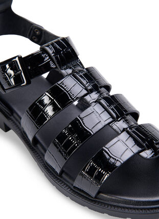 Sandale large en cuir de crocodile brillant, Black, Packshot image number 3