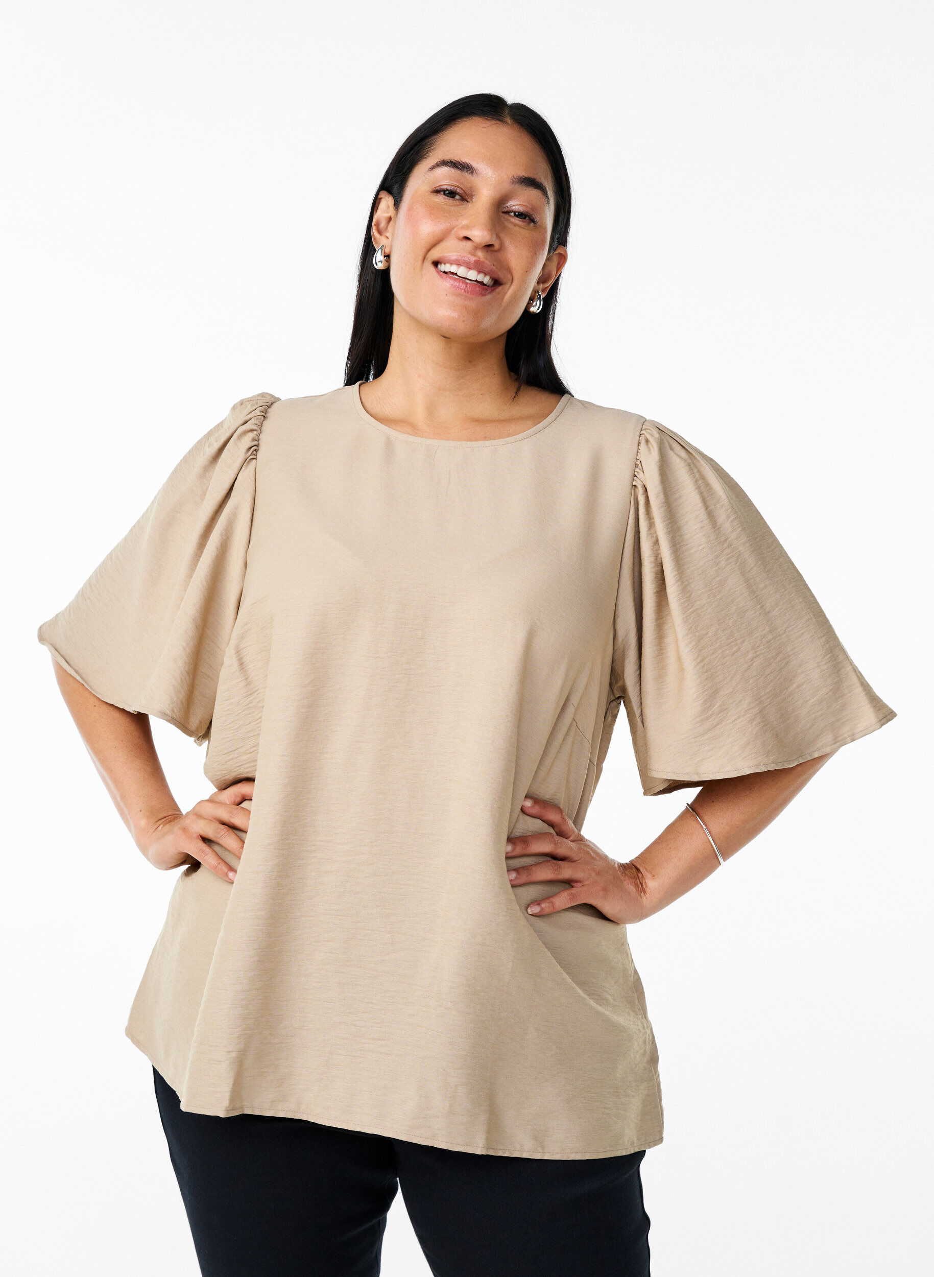 Blouse met korte, wijde mouwen, Beige, Model