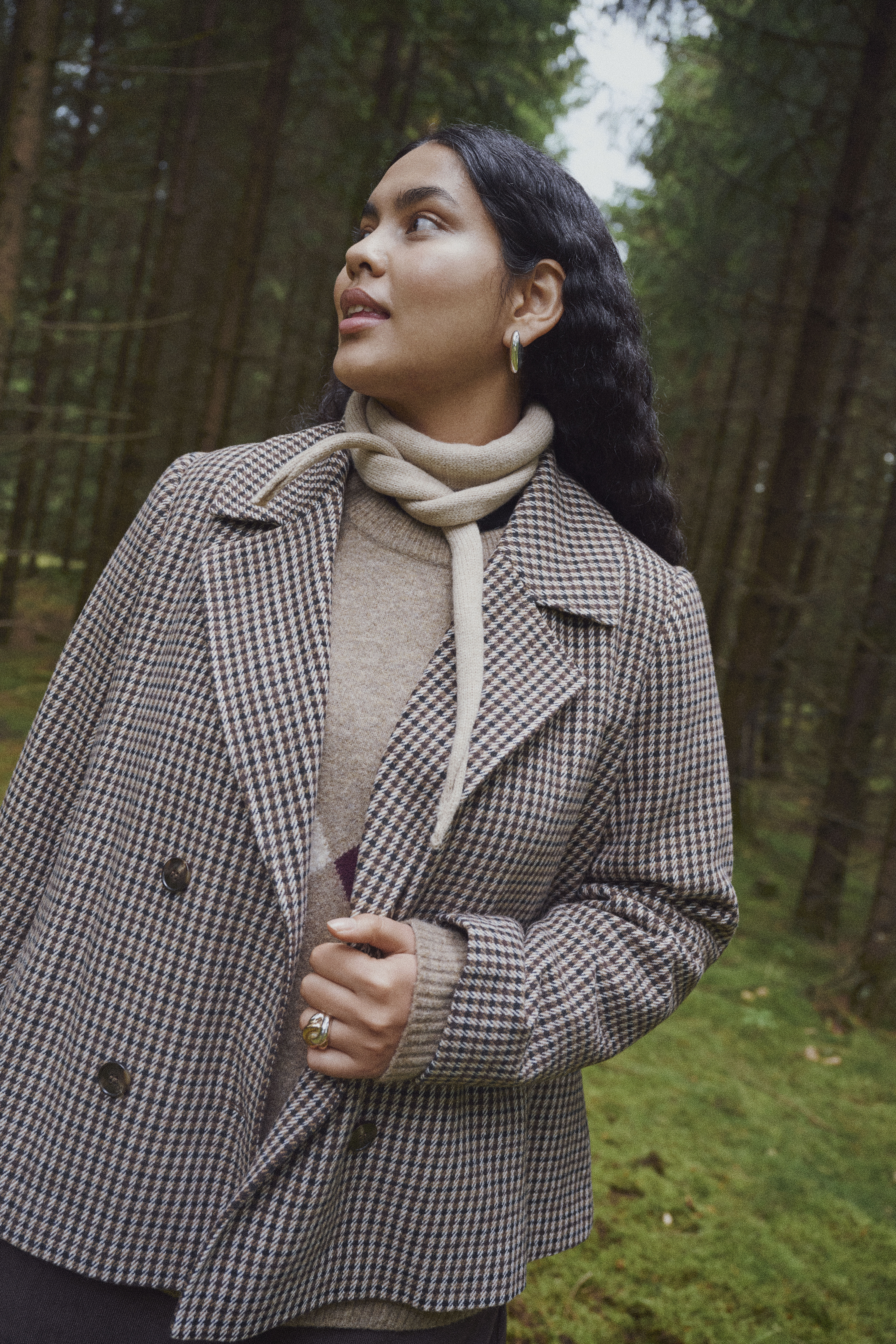 ZizziAutomne classique dans des tons terreux, , Model